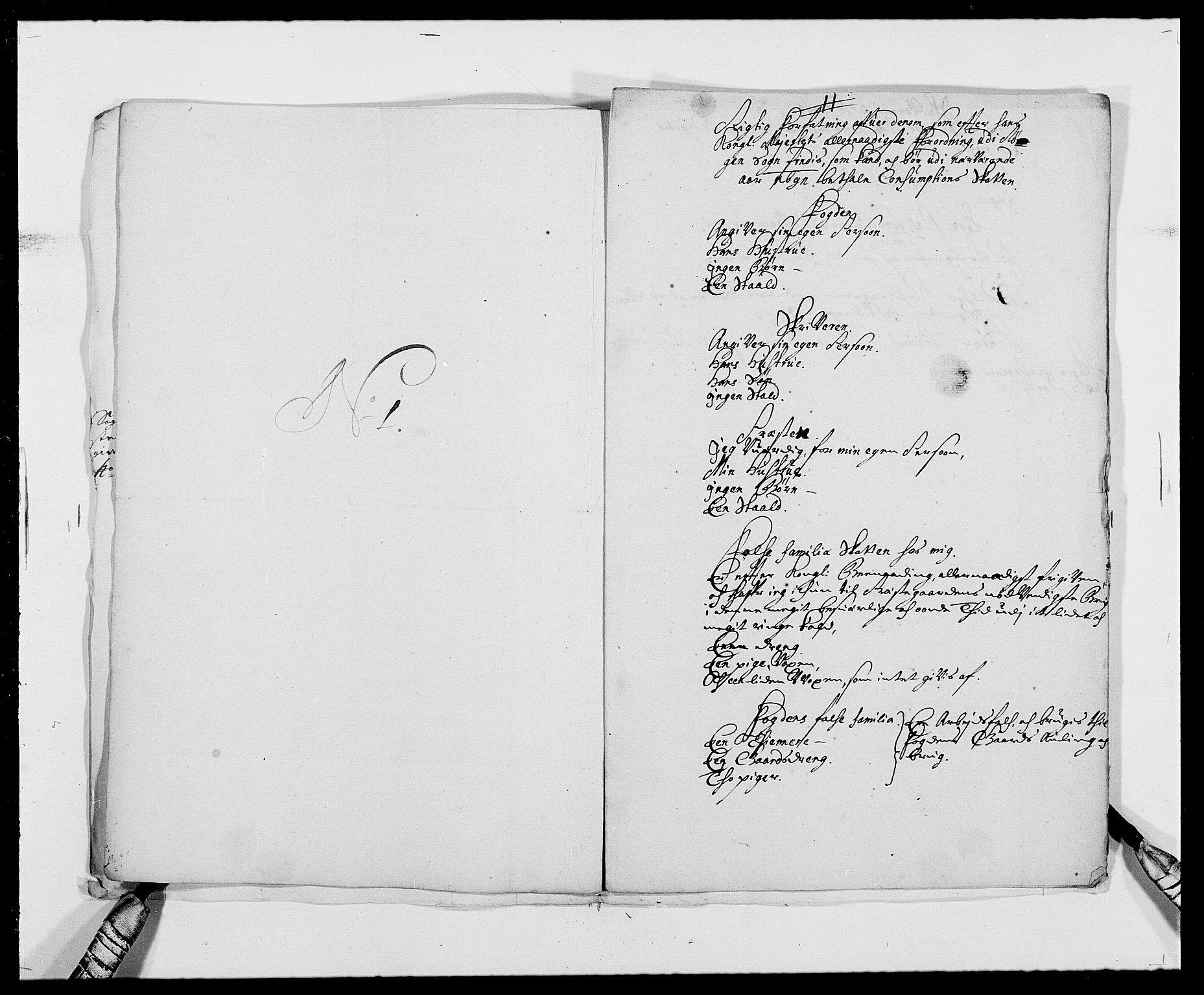 Rentekammeret inntil 1814, Reviderte regnskaper, Fogderegnskap, RA/EA-4092/R29/L1693: Fogderegnskap Hurum og Røyken, 1688-1693, p. 221