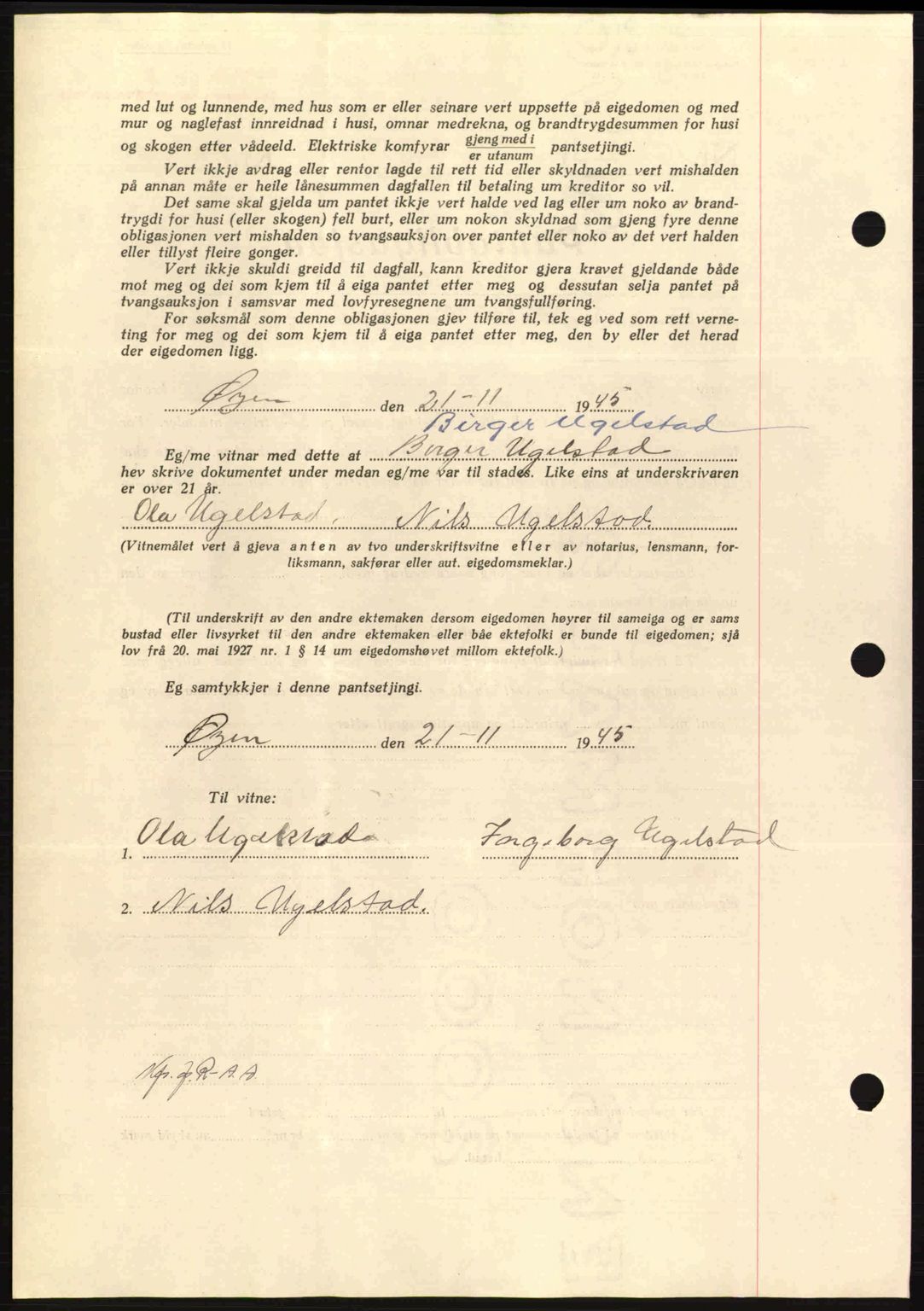 Nordmøre sorenskriveri, AV/SAT-A-4132/1/2/2Ca: Mortgage book no. B93a, 1945-1945, Diary no: : 1561/1945