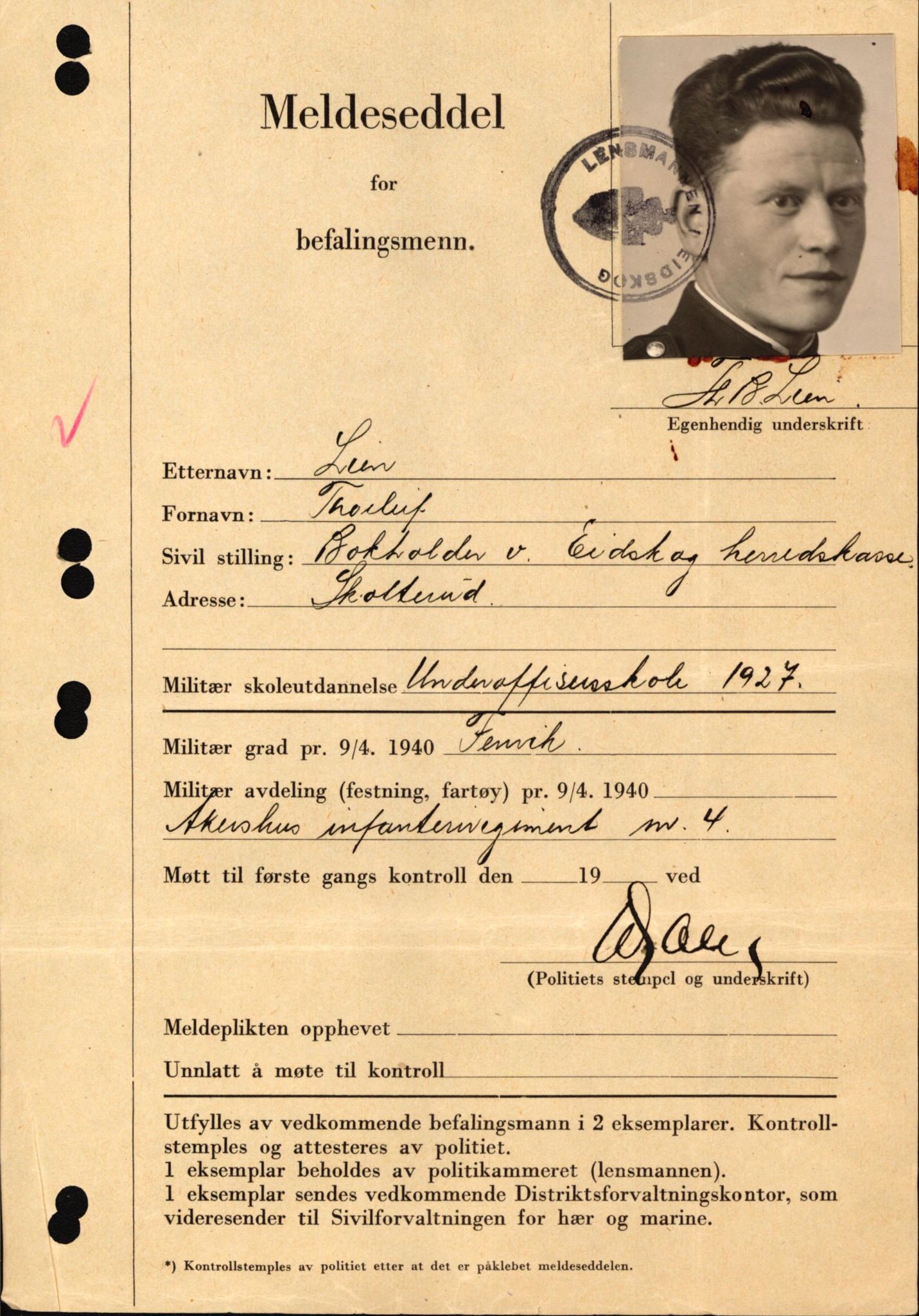 Forsvaret, Forsvarets krigshistoriske avdeling, AV/RA-RAFA-2017/Y/Yf/L0209: II-C-11-2121  -  Okkupasjonstiden.  Meldesedler for befal med foto og oppl. om militær grad 9. apr. 1940., 1944-1945, p. 83