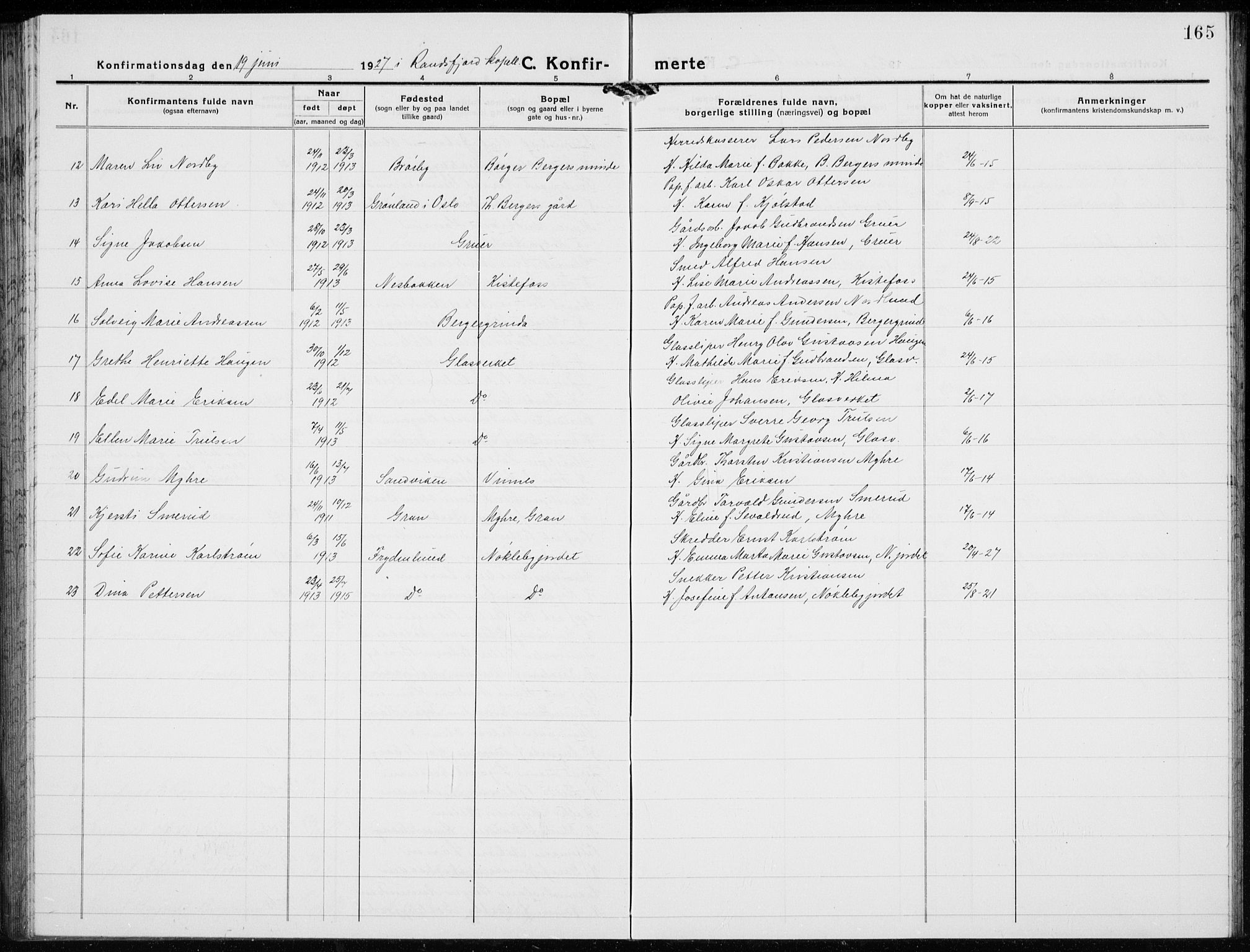 Jevnaker prestekontor, SAH/PREST-116/H/Ha/Hab/L0005: Parish register (copy) no. 5, 1919-1934, p. 165