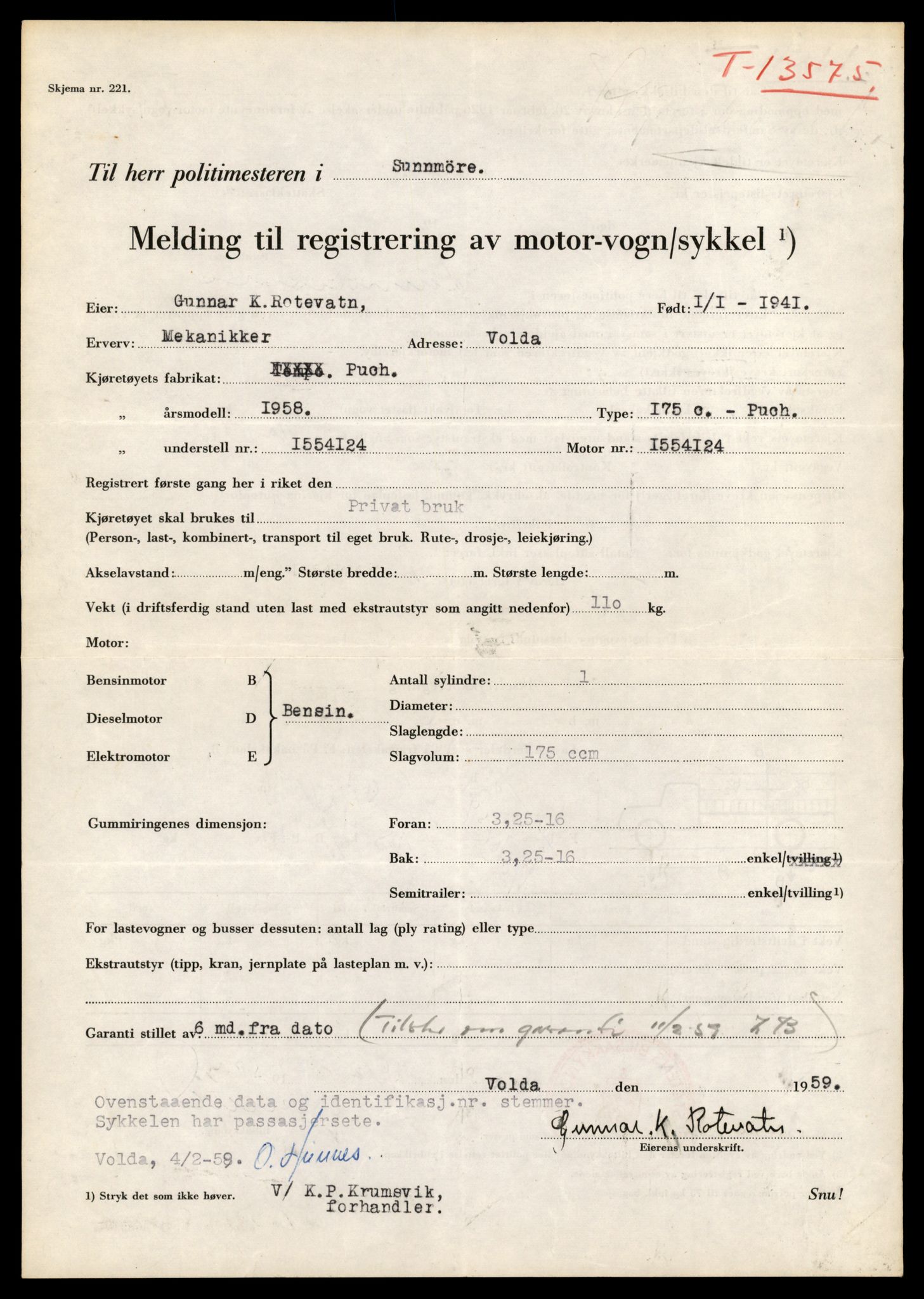 Møre og Romsdal vegkontor - Ålesund trafikkstasjon, AV/SAT-A-4099/F/Fe/L0040: Registreringskort for kjøretøy T 13531 - T 13709, 1927-1998, p. 847