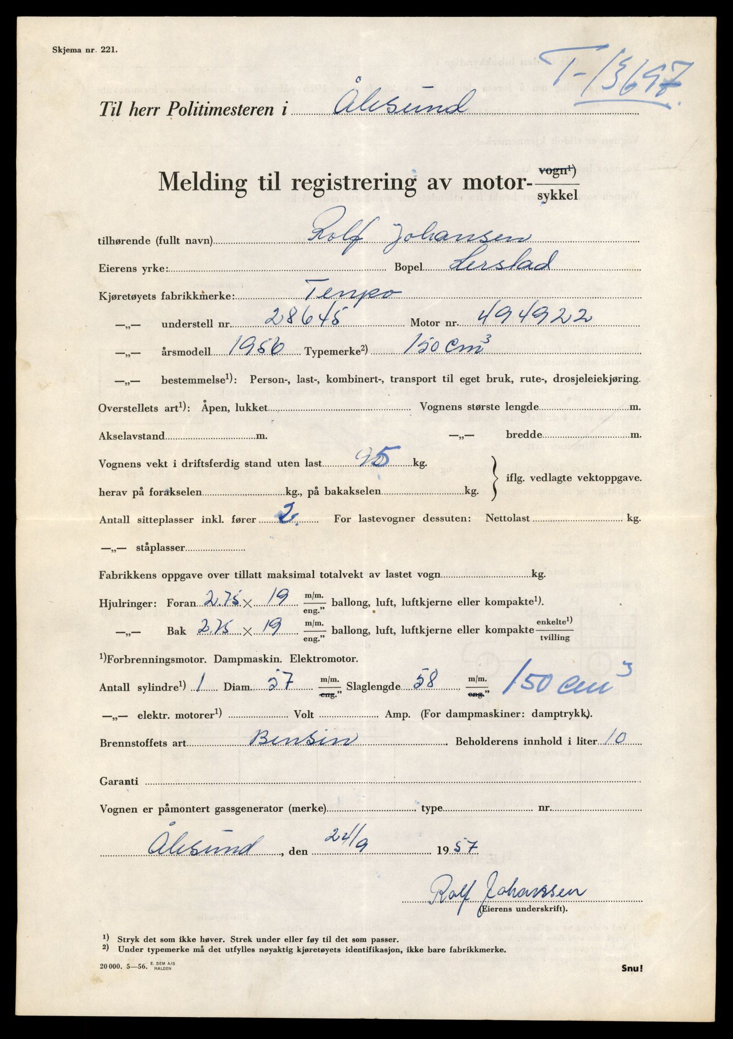 Møre og Romsdal vegkontor - Ålesund trafikkstasjon, AV/SAT-A-4099/F/Fe/L0040: Registreringskort for kjøretøy T 13531 - T 13709, 1927-1998, p. 2835