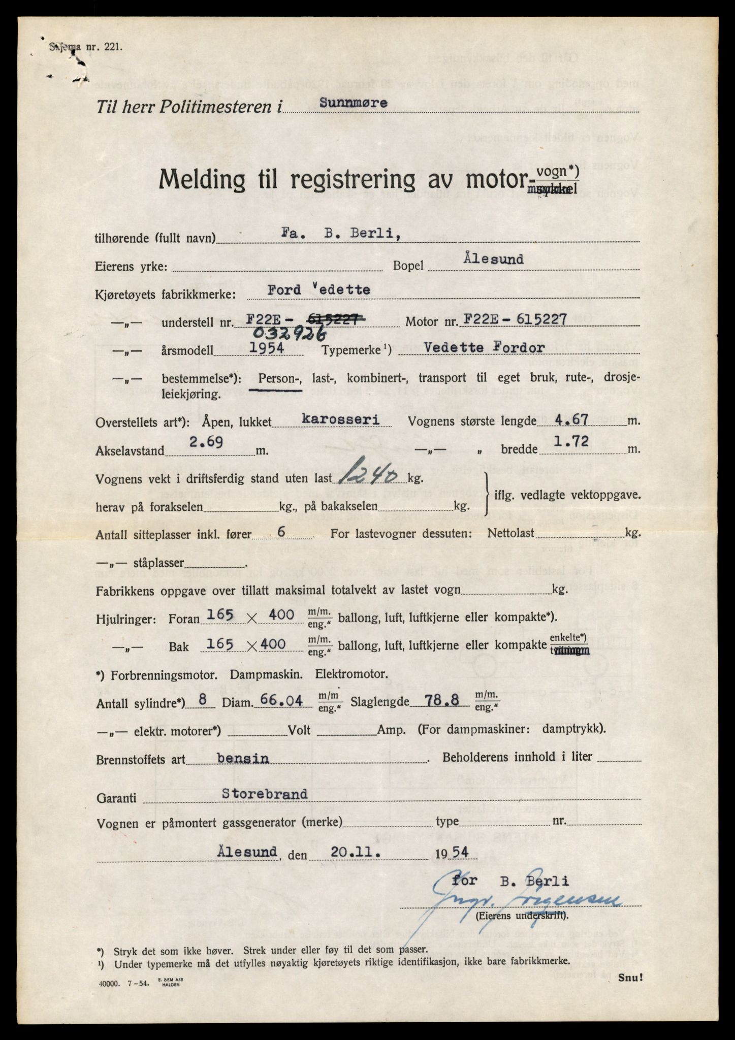Møre og Romsdal vegkontor - Ålesund trafikkstasjon, AV/SAT-A-4099/F/Fe/L0042: Registreringskort for kjøretøy T 13906 - T 14079, 1927-1998, p. 1535