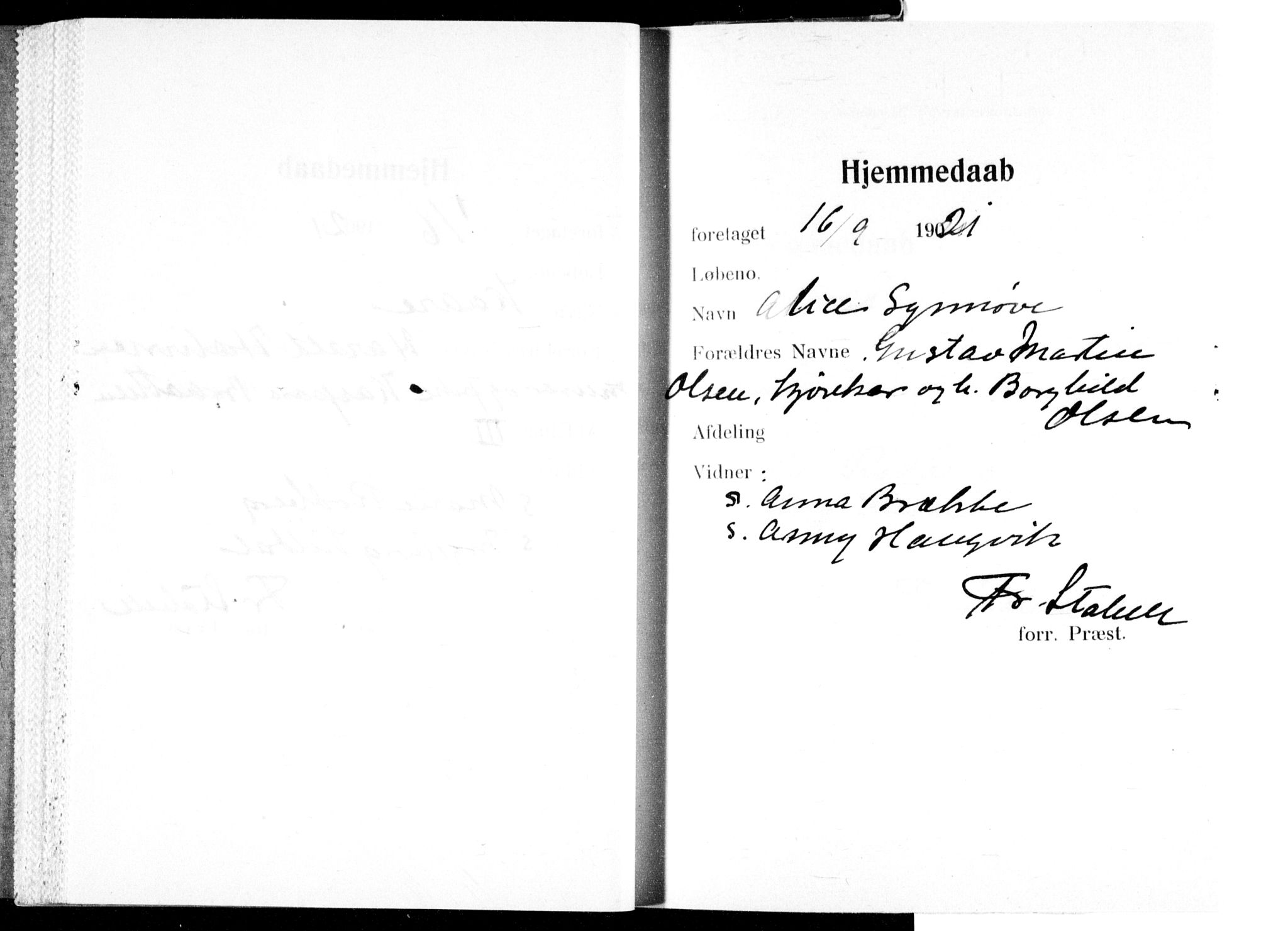 Ullevål sykehus prestekontor Kirkebøker, AV/SAO-A-10542a/K/Ka/L0004: Baptism register no. 4, 1906-1926