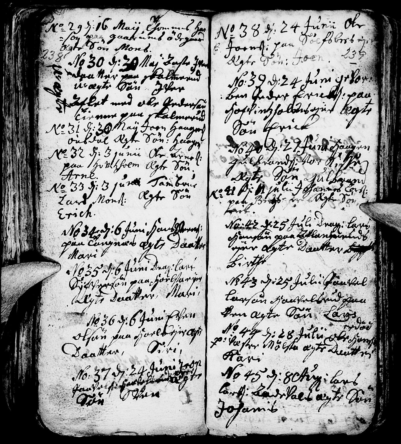 Nes prestekontor, Hedmark, AV/SAH-PREST-020/L/La/L0001: Parish register (copy) no. 1, 1663-1784, p. 238-239