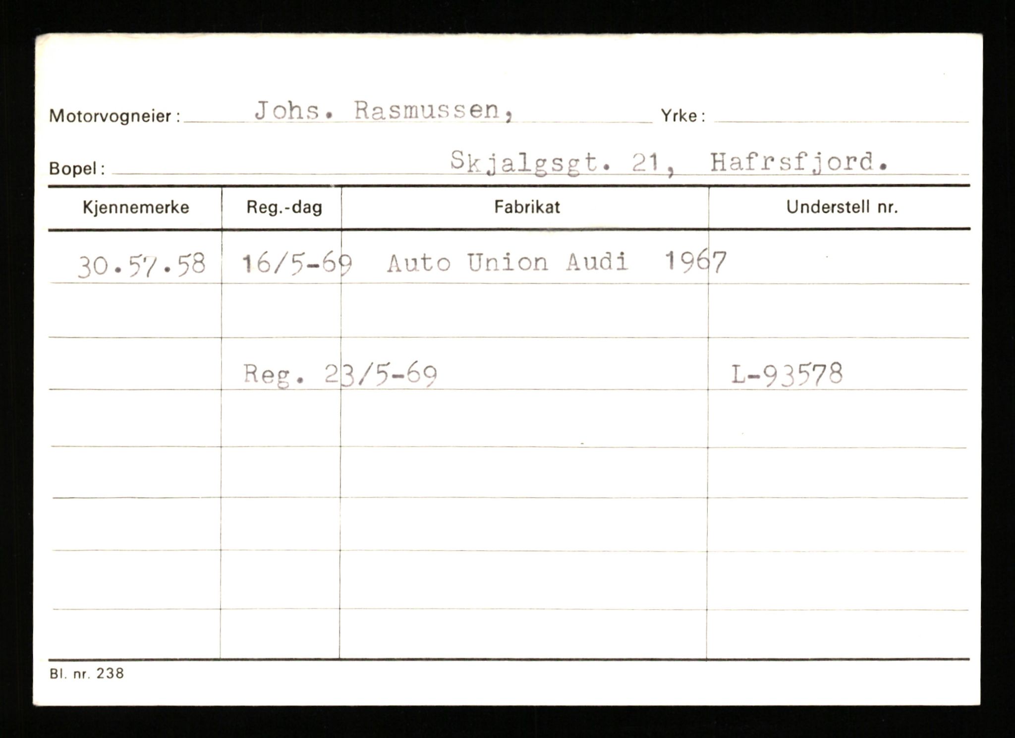 Stavanger trafikkstasjon, AV/SAST-A-101942/0/G/L0011: Registreringsnummer: 240000 - 363477, 1930-1971, p. 1485