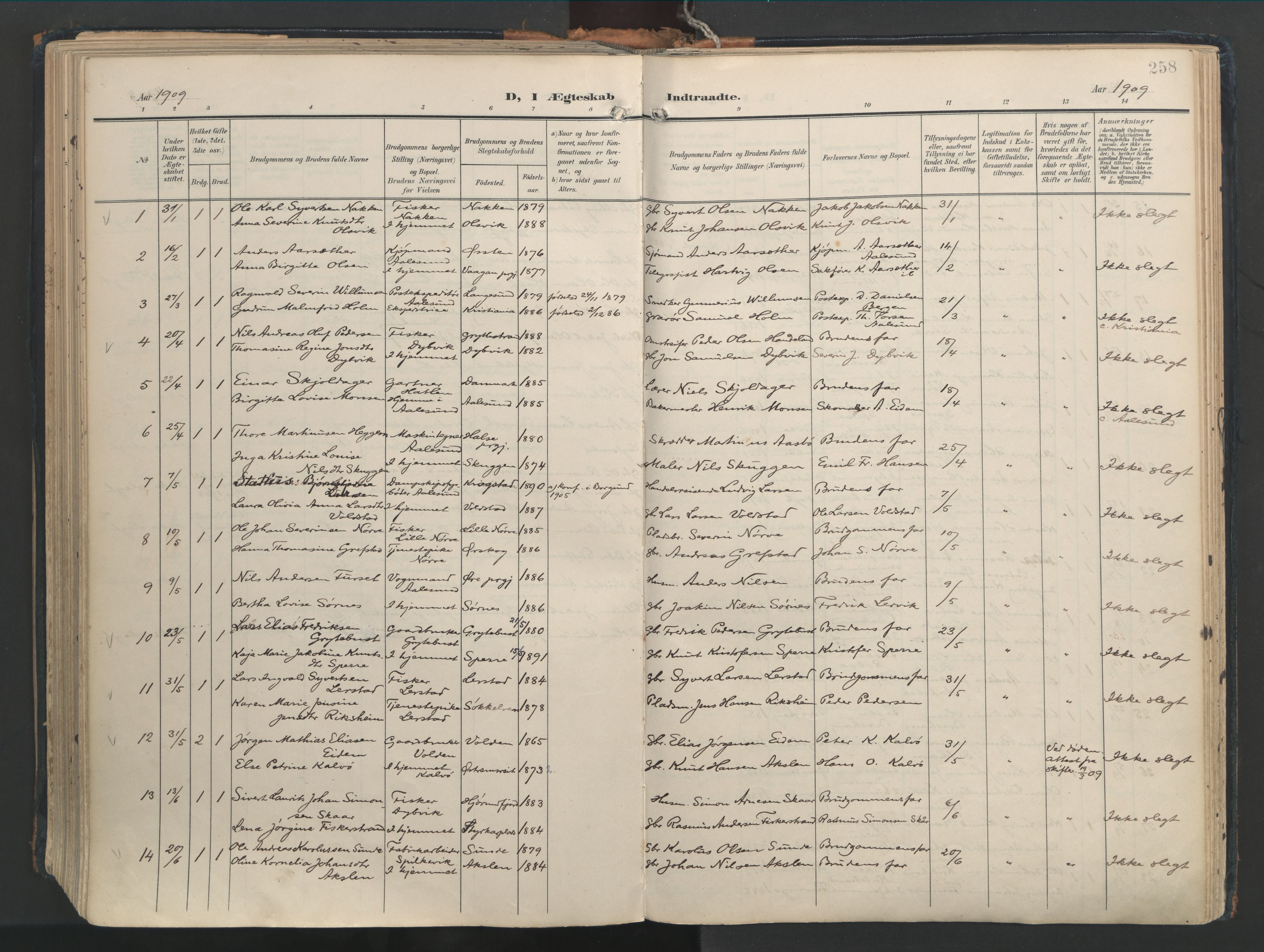 Ministerialprotokoller, klokkerbøker og fødselsregistre - Møre og Romsdal, AV/SAT-A-1454/528/L0411: Parish register (official) no. 528A20, 1907-1920, p. 258