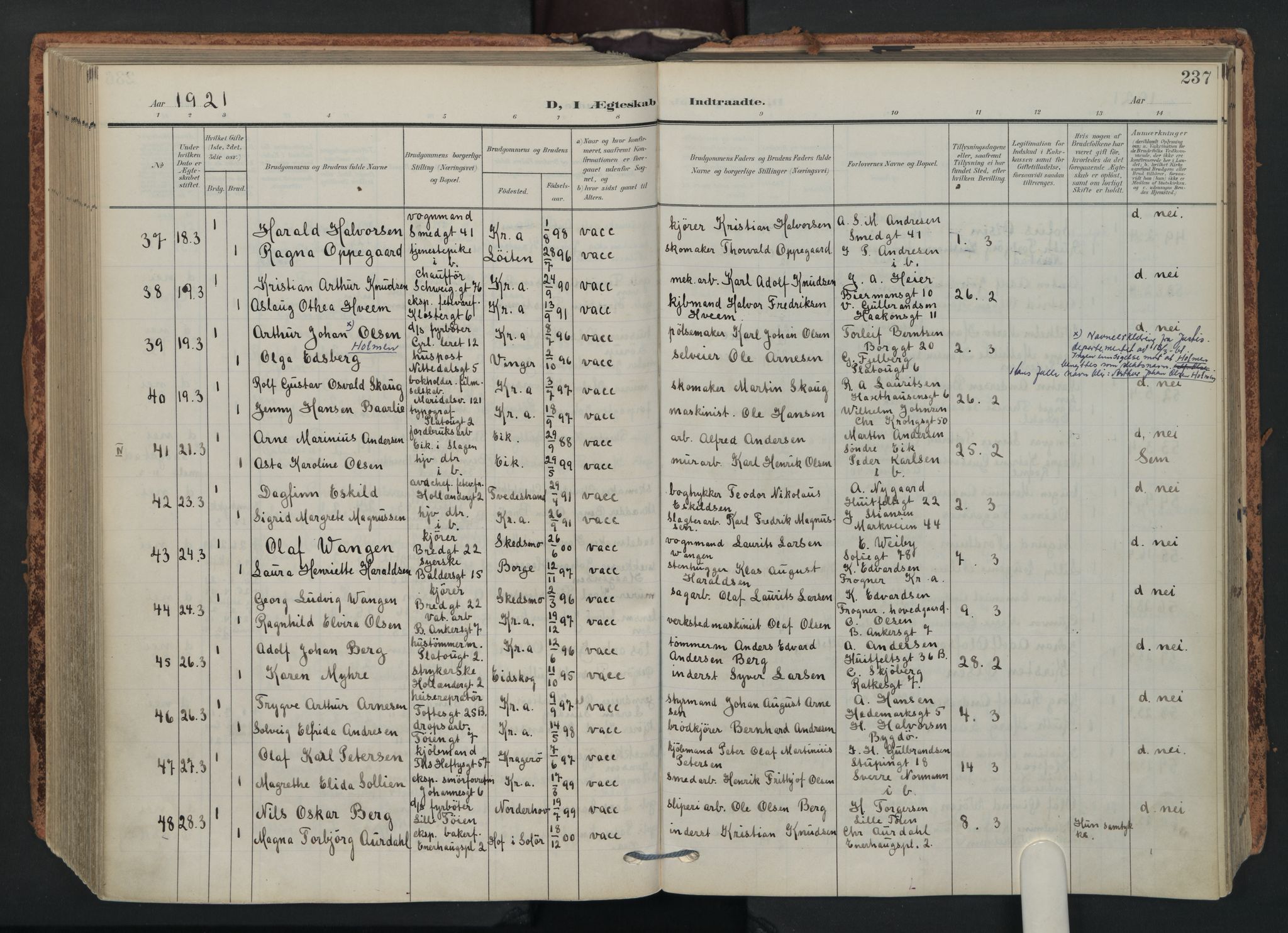 Grønland prestekontor Kirkebøker, AV/SAO-A-10848/F/Fa/L0017: Parish register (official) no. 17, 1906-1934, p. 237