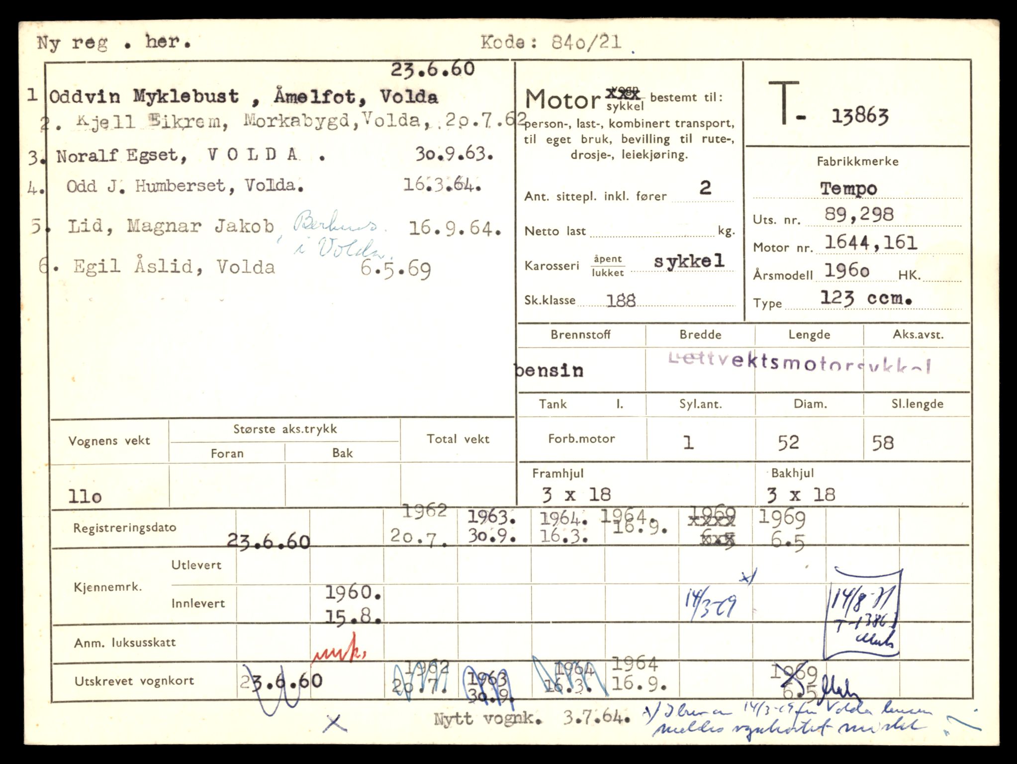 Møre og Romsdal vegkontor - Ålesund trafikkstasjon, AV/SAT-A-4099/F/Fe/L0041: Registreringskort for kjøretøy T 13710 - T 13905, 1927-1998, p. 2731