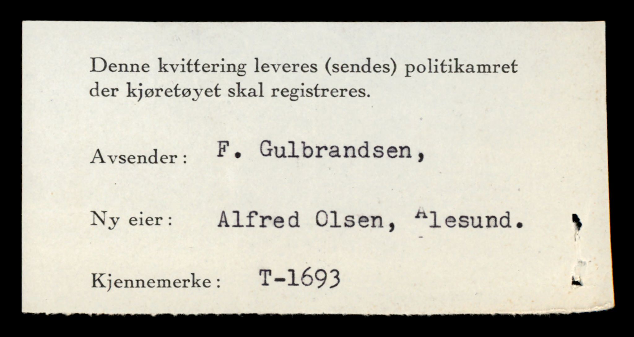 Møre og Romsdal vegkontor - Ålesund trafikkstasjon, AV/SAT-A-4099/F/Fe/L0014: Registreringskort for kjøretøy T 1565 - T 1698, 1927-1998, p. 2754