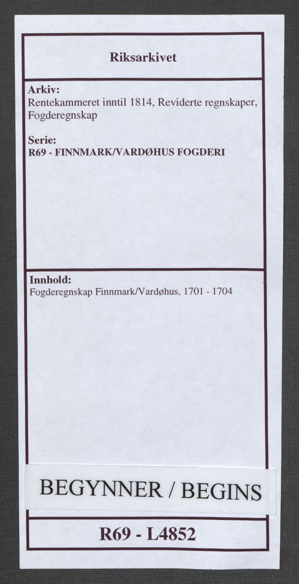 Rentekammeret inntil 1814, Reviderte regnskaper, Fogderegnskap, AV/RA-EA-4092/R69/L4852: Fogderegnskap Finnmark/Vardøhus, 1701-1704, p. 1