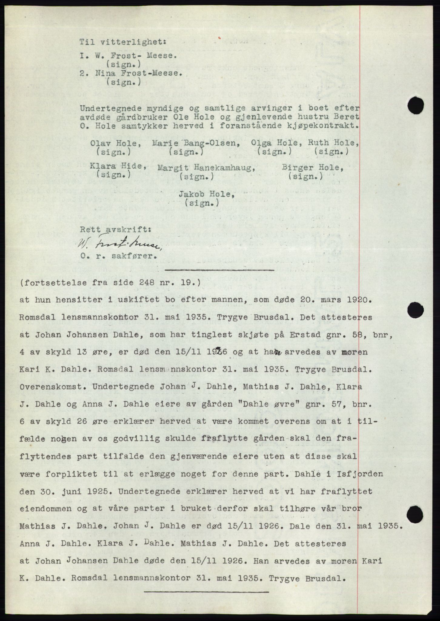 Romsdal sorenskriveri, AV/SAT-A-4149/1/2/2C/L0067: Mortgage book no. 61, 1935-1935, Deed date: 04.11.1935