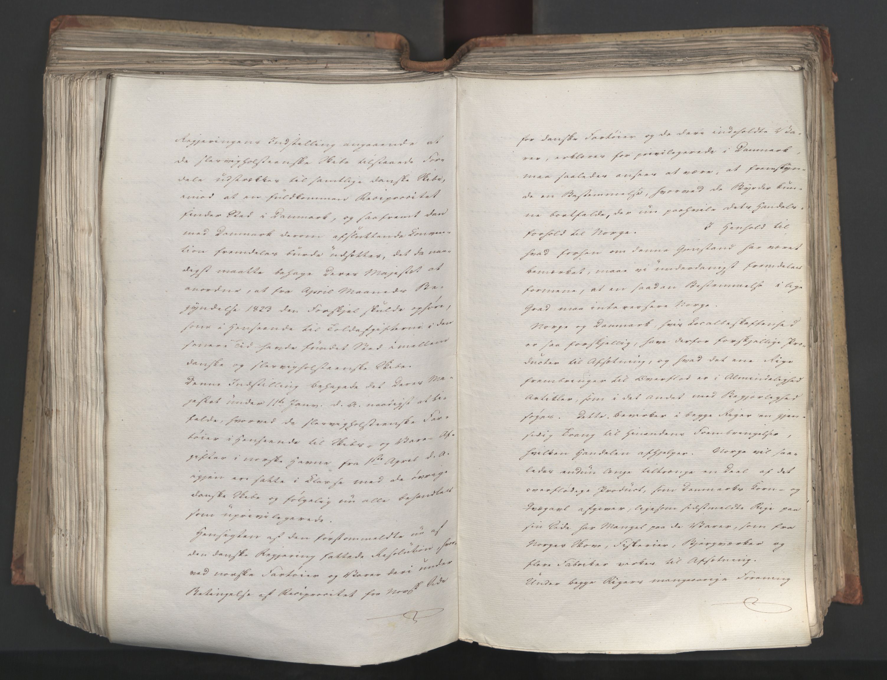 Statsrådsavdelingen i Stockholm, AV/RA-S-1003/D/Da/L0034: Regjeringsinnstillinger nr. 275-540, 1823, p. 407