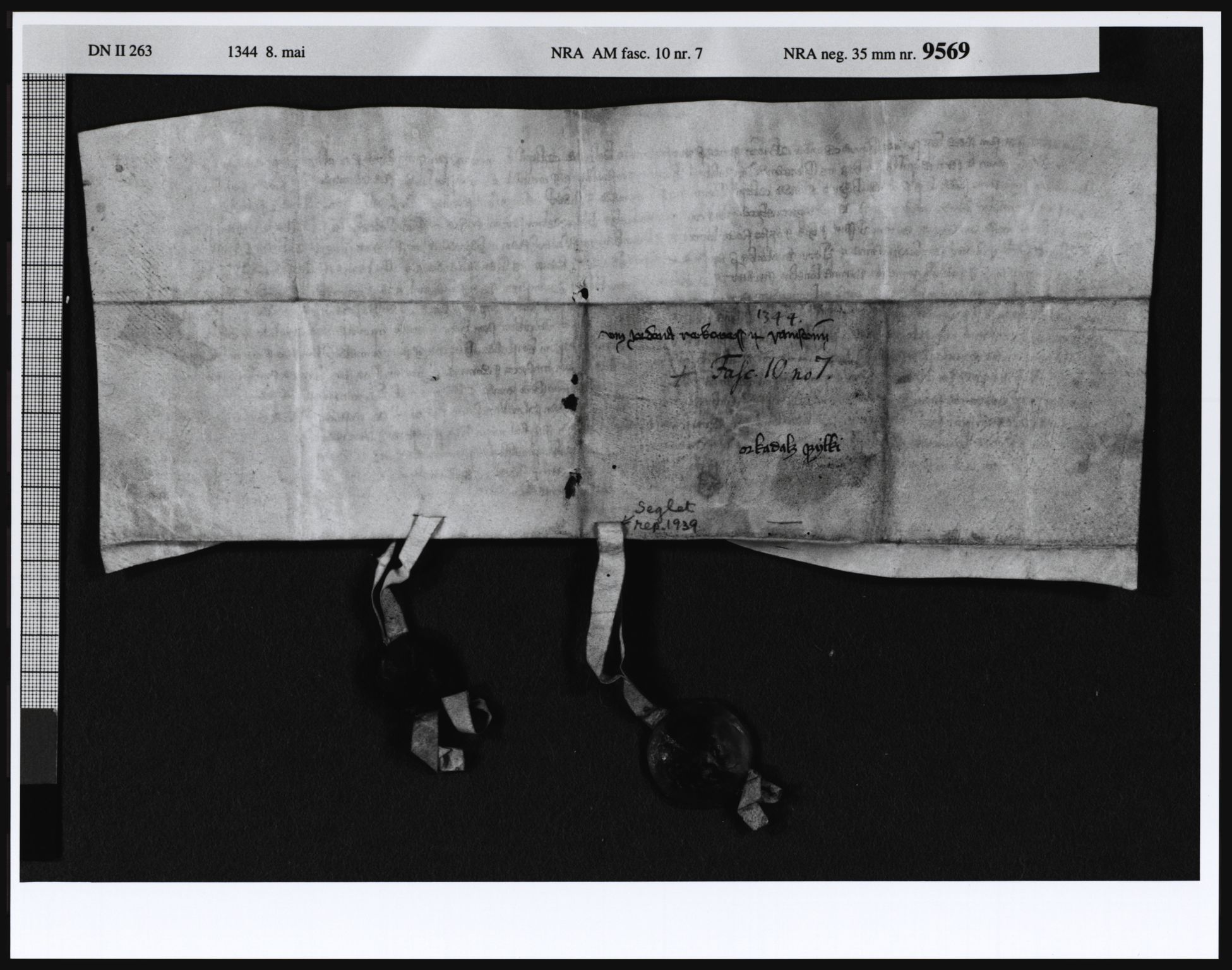 Riksarkivets diplomsamling, AV/RA-EA-5965/F05/L0032: NRA AM fasc. 10 nr. 3-9, 1342-1345, p. 33