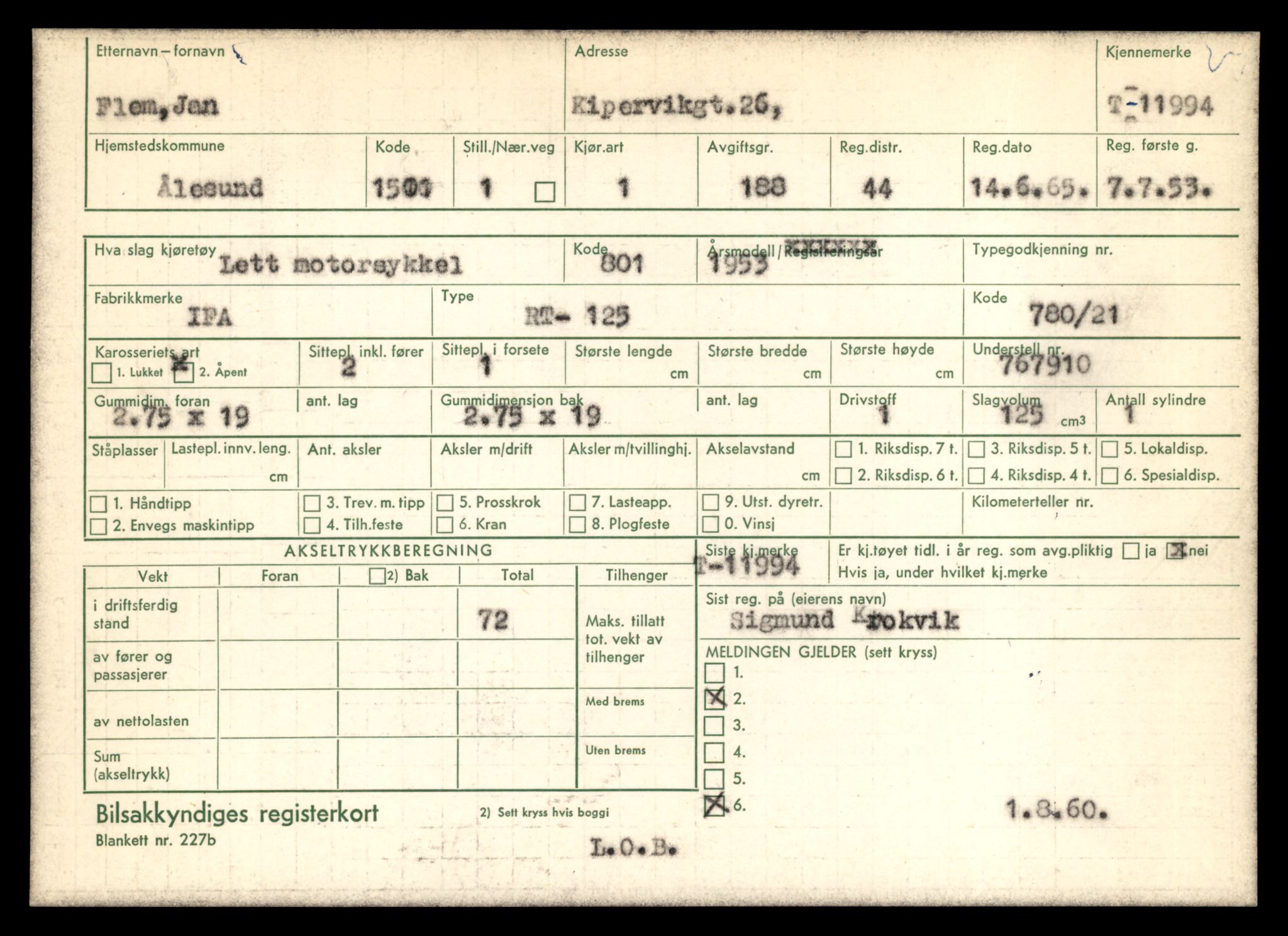 Møre og Romsdal vegkontor - Ålesund trafikkstasjon, AV/SAT-A-4099/F/Fe/L0031: Registreringskort for kjøretøy T 11800 - T 11996, 1927-1998, p. 3310
