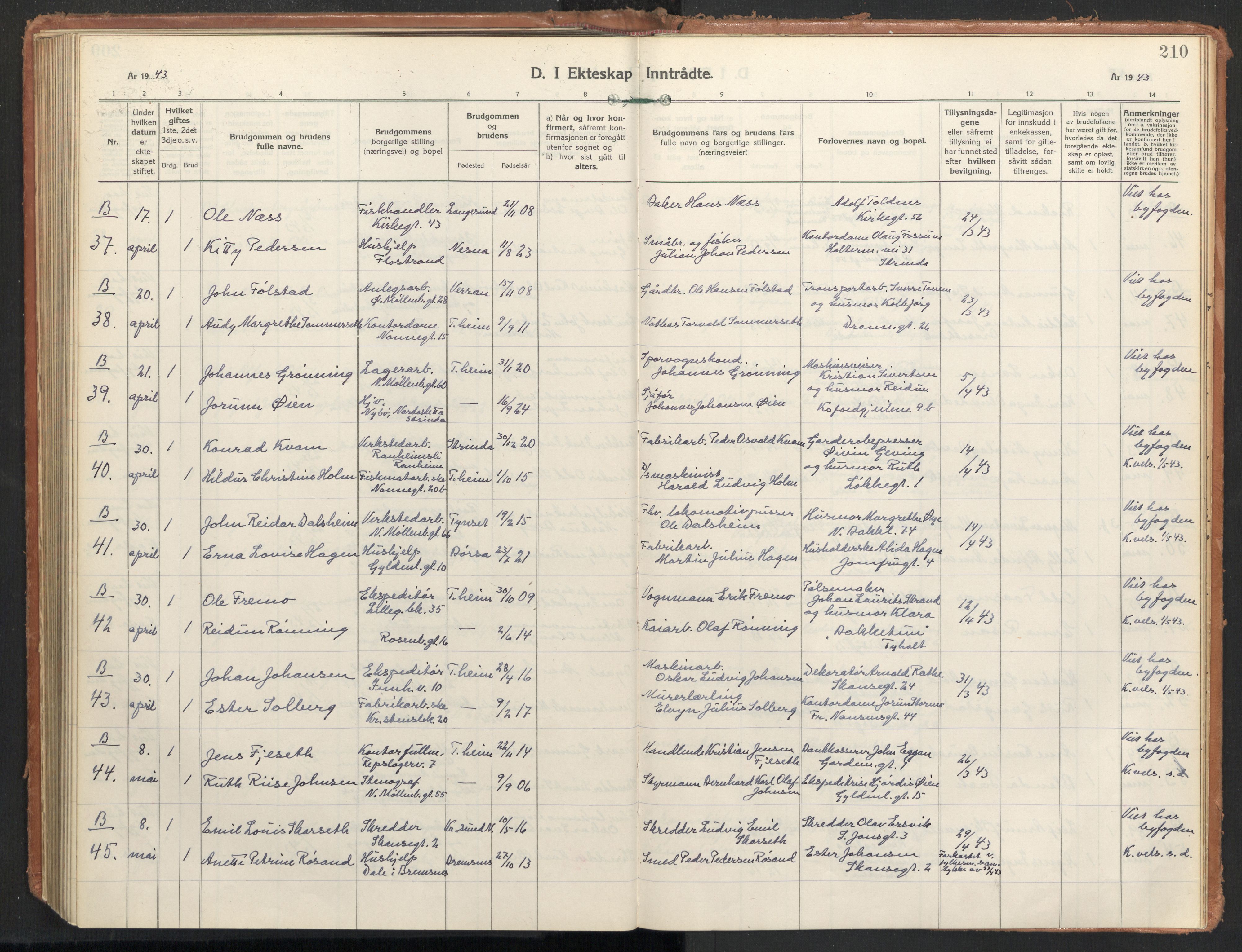 Ministerialprotokoller, klokkerbøker og fødselsregistre - Sør-Trøndelag, AV/SAT-A-1456/604/L0209: Parish register (official) no. 604A29, 1931-1945, p. 210