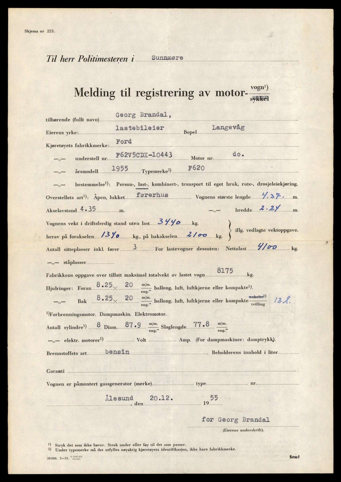Møre og Romsdal vegkontor - Ålesund trafikkstasjon, AV/SAT-A-4099/F/Fe/L0034: Registreringskort for kjøretøy T 12500 - T 12652, 1927-1998, p. 658