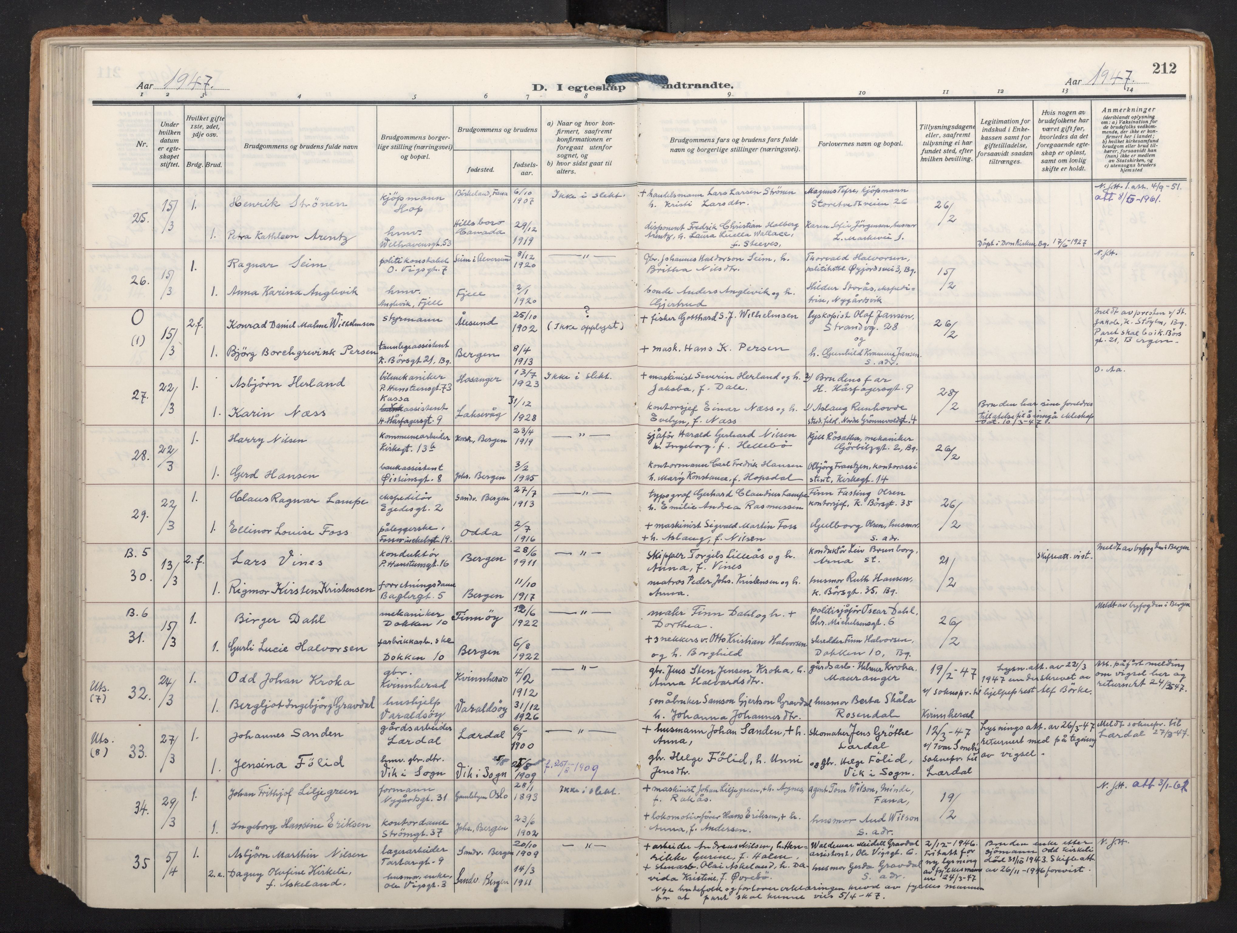 Johanneskirken sokneprestembete, SAB/A-76001/H/Haa/L0014: Parish register (official) no. D 3, 1929-1949, p. 211b-212a