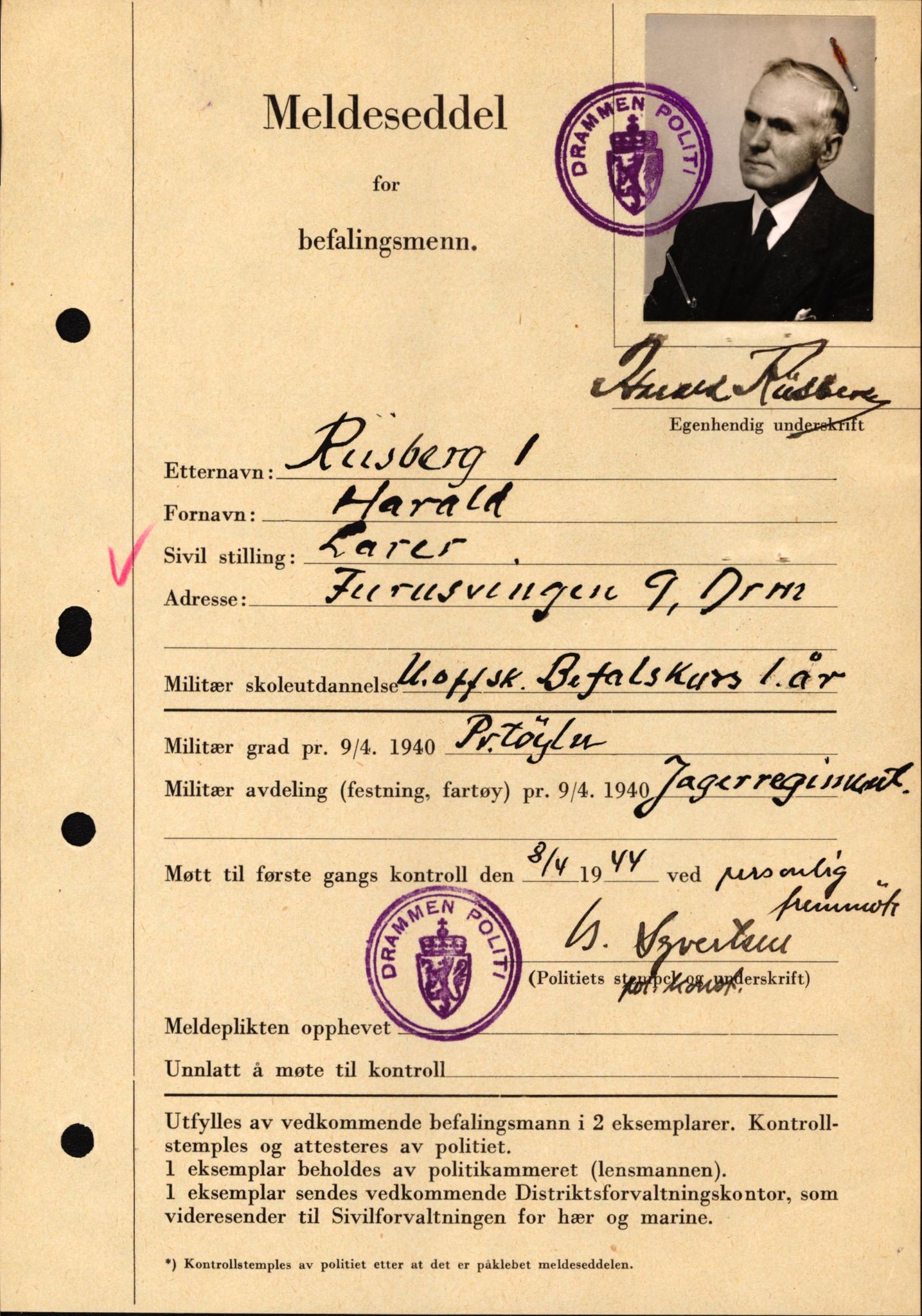 Forsvaret, Forsvarets krigshistoriske avdeling, AV/RA-RAFA-2017/Y/Yf/L0209: II-C-11-2121  -  Okkupasjonstiden.  Meldesedler for befal med foto og oppl. om militær grad 9. apr. 1940., 1944-1945, p. 580
