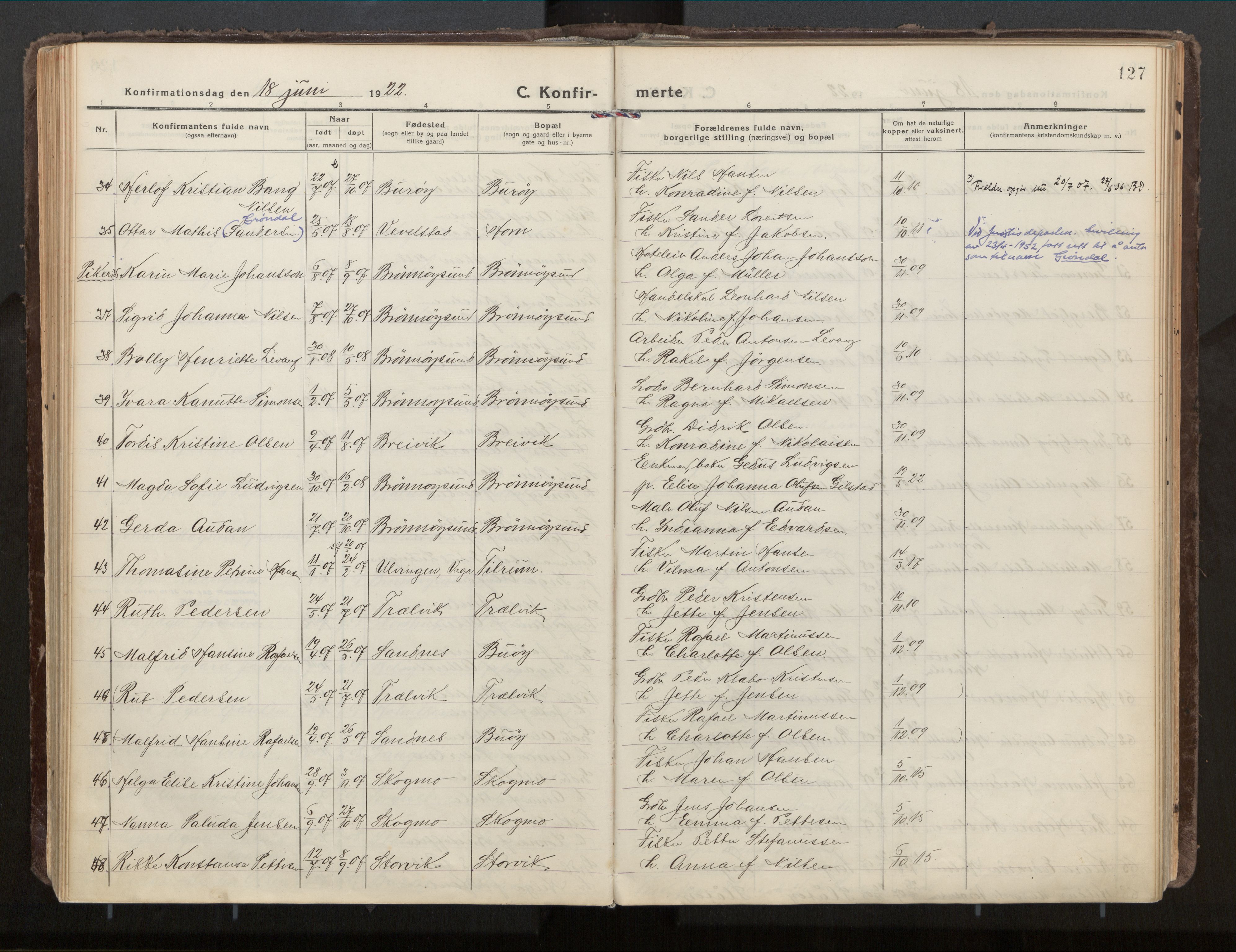 Ministerialprotokoller, klokkerbøker og fødselsregistre - Nordland, AV/SAT-A-1459/813/L0207a: Parish register (official) no. 813A18, 1919-1927, p. 127