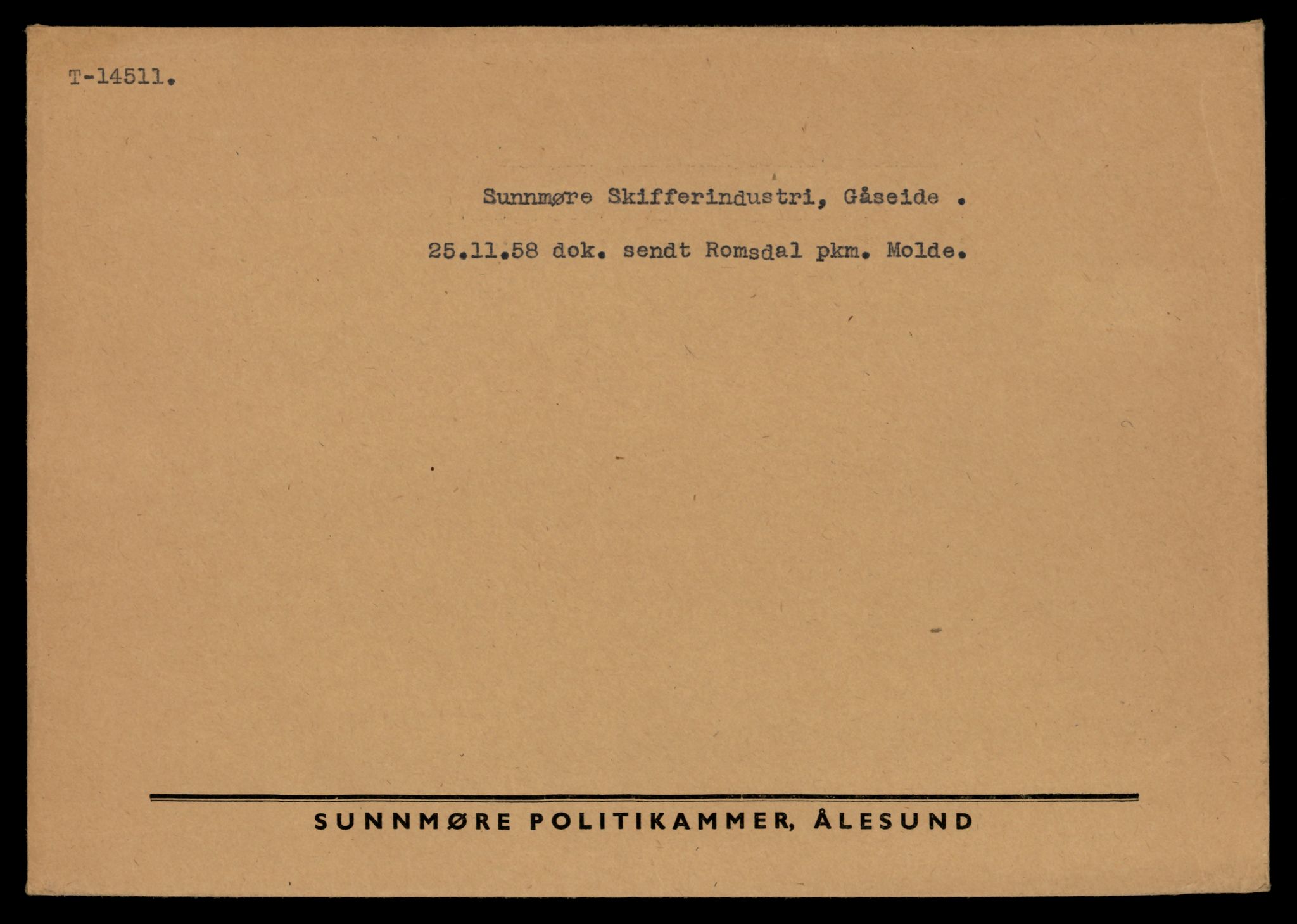 Møre og Romsdal vegkontor - Ålesund trafikkstasjon, AV/SAT-A-4099/F/Fe/L0046: Registreringskort for kjøretøy T 14445 - T 14579, 1927-1998