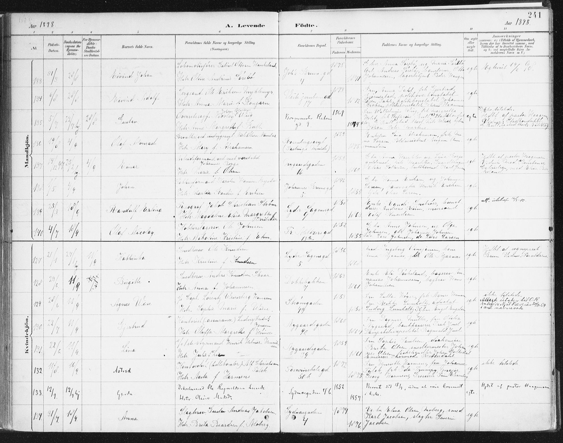 Johanneskirken sokneprestembete, AV/SAB-A-76001/H/Haa/L0001: Parish register (official) no. A 1, 1885-1900, p. 241