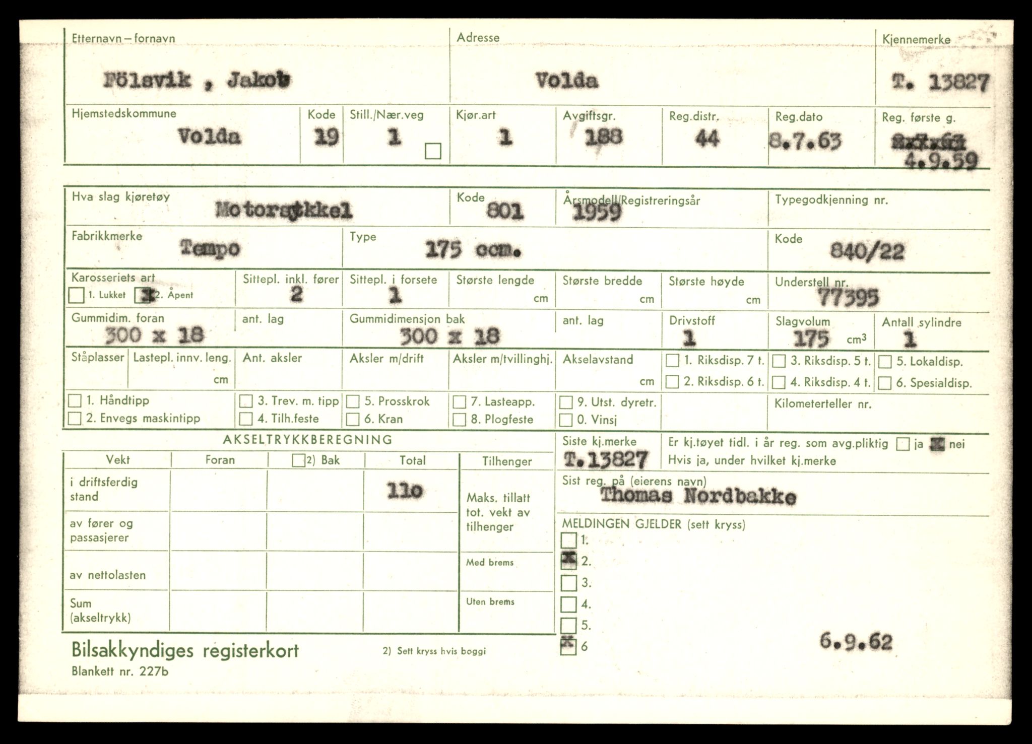 Møre og Romsdal vegkontor - Ålesund trafikkstasjon, AV/SAT-A-4099/F/Fe/L0041: Registreringskort for kjøretøy T 13710 - T 13905, 1927-1998, p. 2131