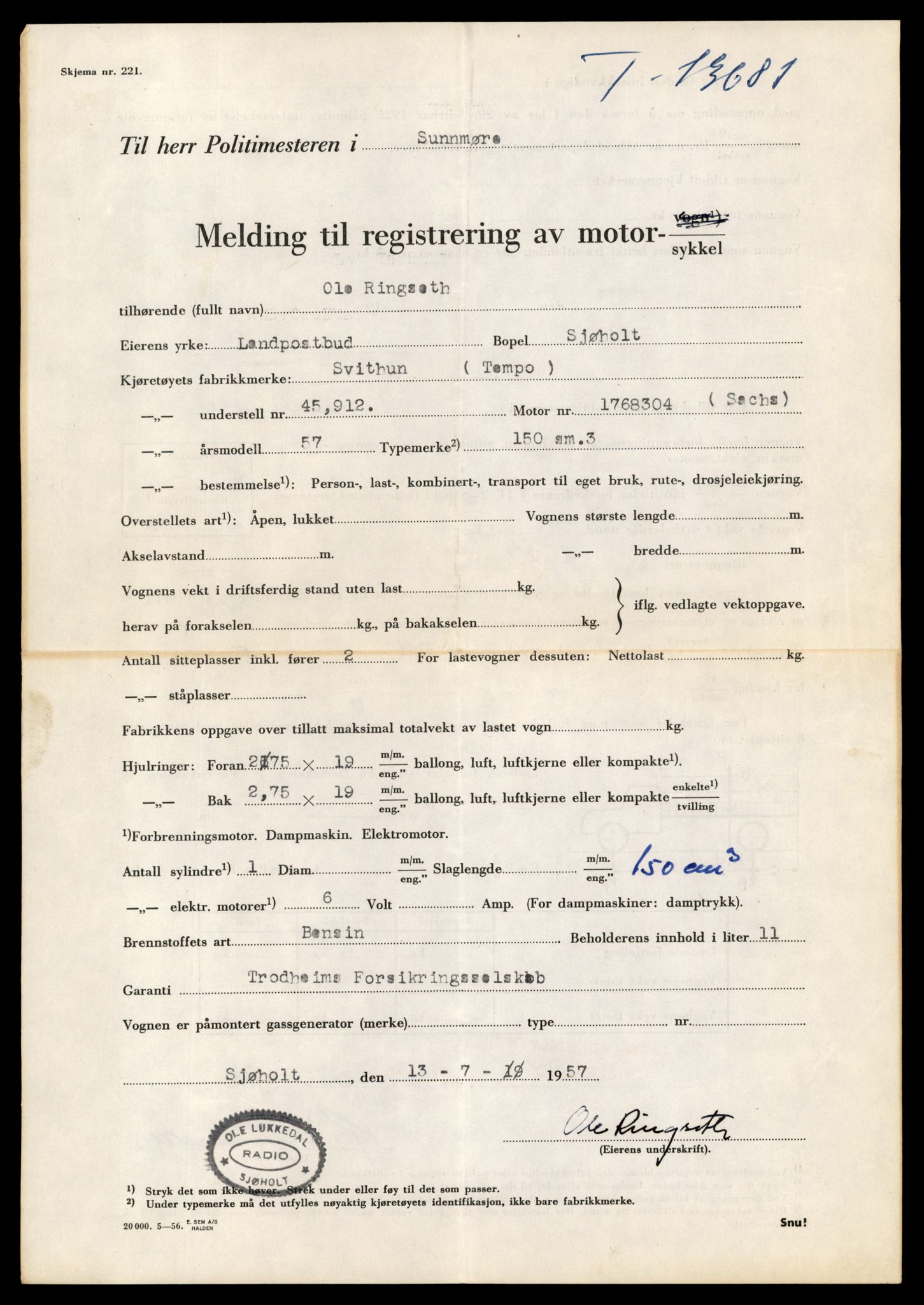 Møre og Romsdal vegkontor - Ålesund trafikkstasjon, AV/SAT-A-4099/F/Fe/L0040: Registreringskort for kjøretøy T 13531 - T 13709, 1927-1998, p. 2605