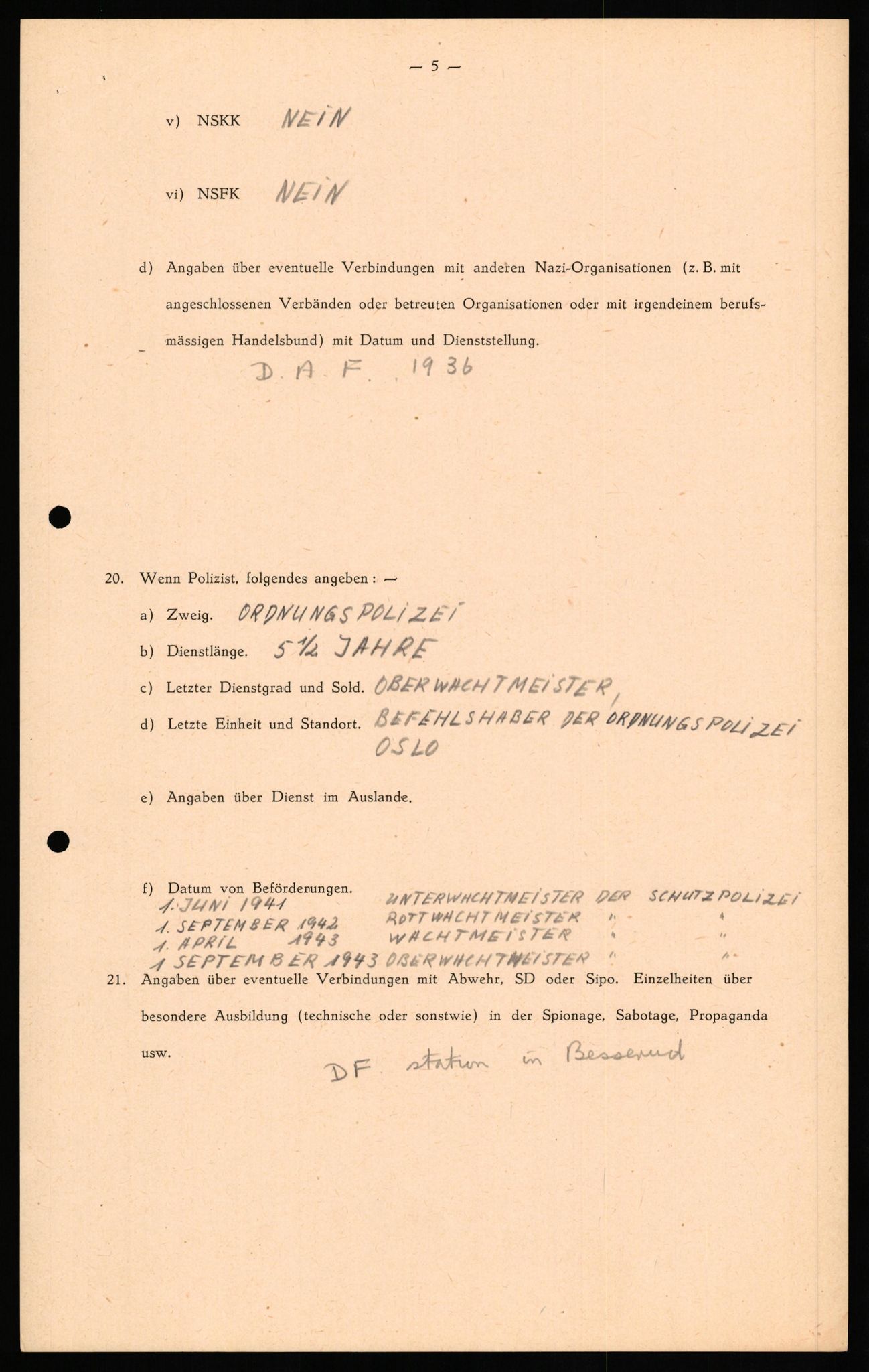 Forsvaret, Forsvarets overkommando II, AV/RA-RAFA-3915/D/Db/L0024: CI Questionaires. Tyske okkupasjonsstyrker i Norge. Tyskere., 1945-1946, p. 504