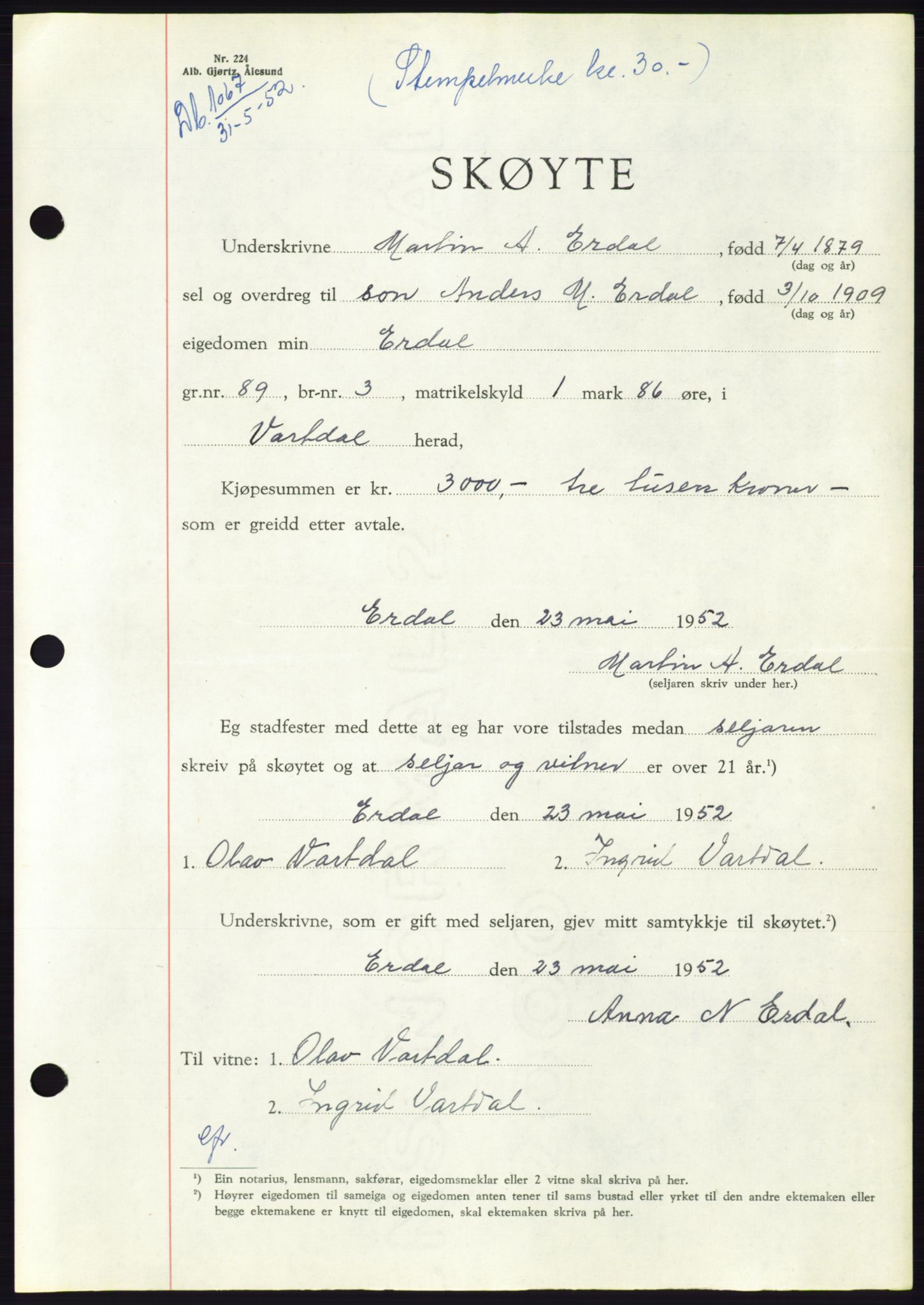 Søre Sunnmøre sorenskriveri, AV/SAT-A-4122/1/2/2C/L0092: Mortgage book no. 18A, 1952-1952, Diary no: : 1067/1952