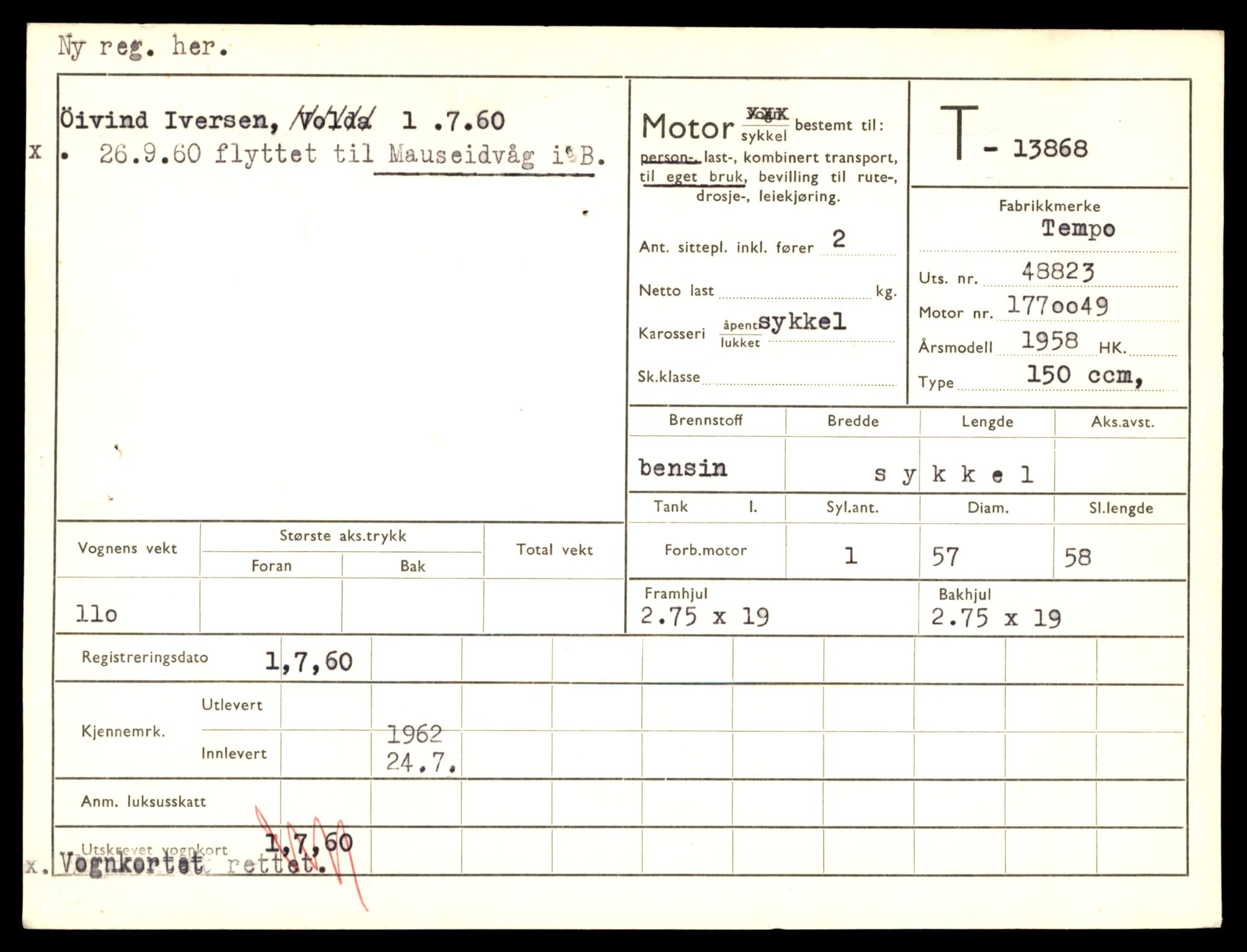 Møre og Romsdal vegkontor - Ålesund trafikkstasjon, AV/SAT-A-4099/F/Fe/L0041: Registreringskort for kjøretøy T 13710 - T 13905, 1927-1998, p. 2837