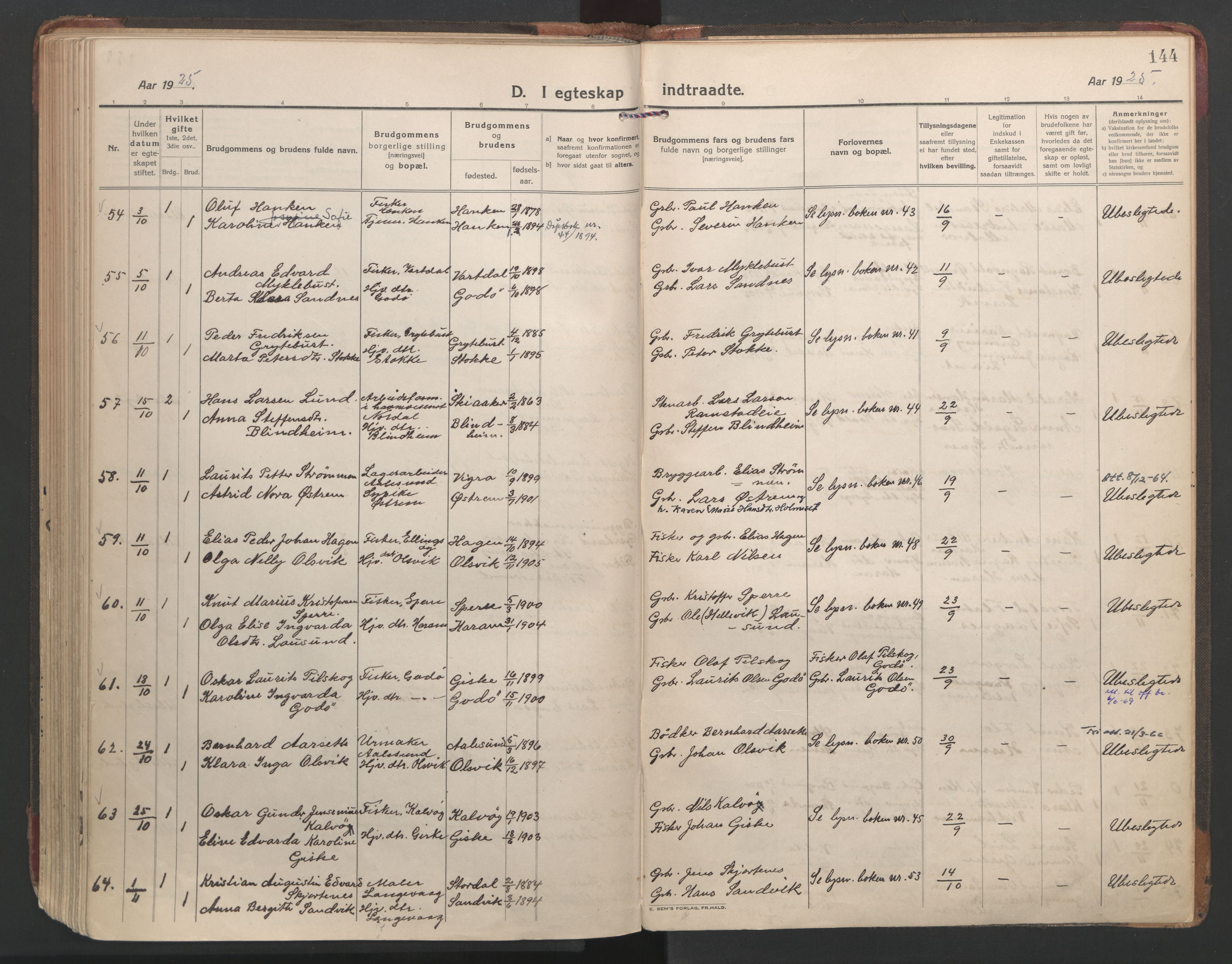 Ministerialprotokoller, klokkerbøker og fødselsregistre - Møre og Romsdal, SAT/A-1454/528/L0412: Parish register (official) no. 528A21, 1920-1926, p. 144