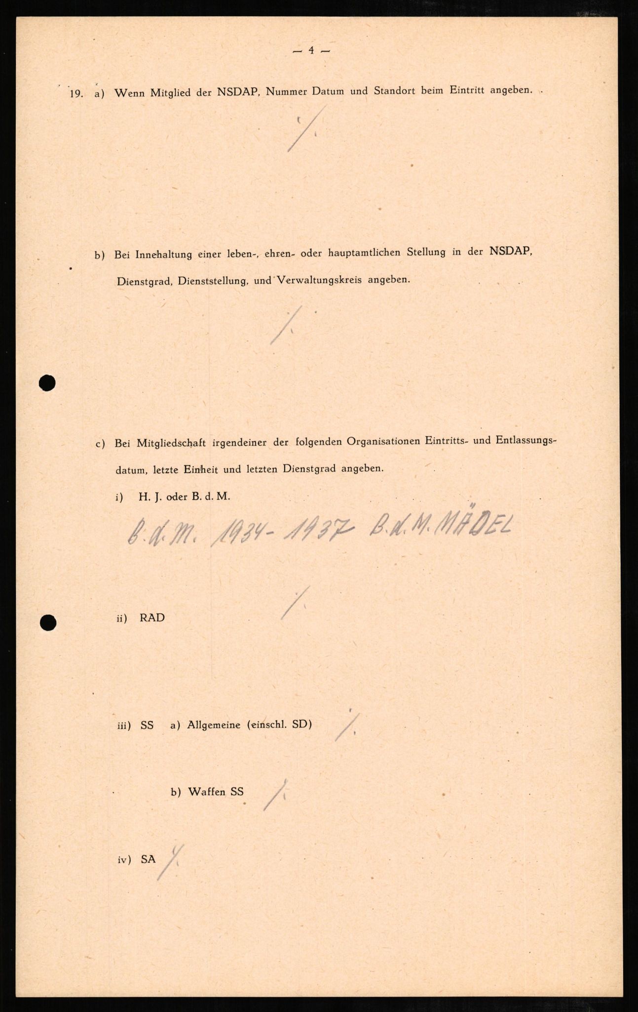 Forsvaret, Forsvarets overkommando II, RA/RAFA-3915/D/Db/L0007: CI Questionaires. Tyske okkupasjonsstyrker i Norge. Tyskere., 1945-1946, p. 36