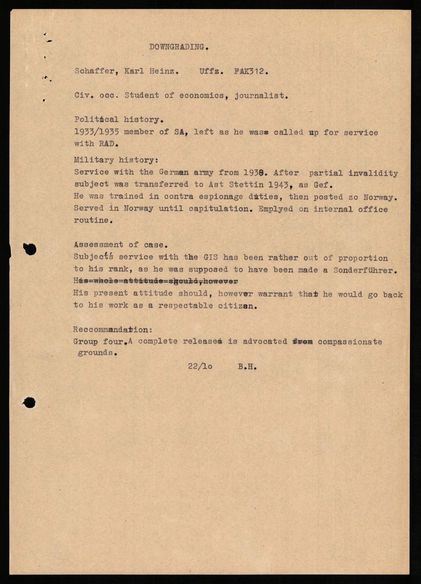 Forsvaret, Forsvarets overkommando II, RA/RAFA-3915/D/Db/L0029: CI Questionaires. Tyske okkupasjonsstyrker i Norge. Tyskere., 1945-1946, p. 33