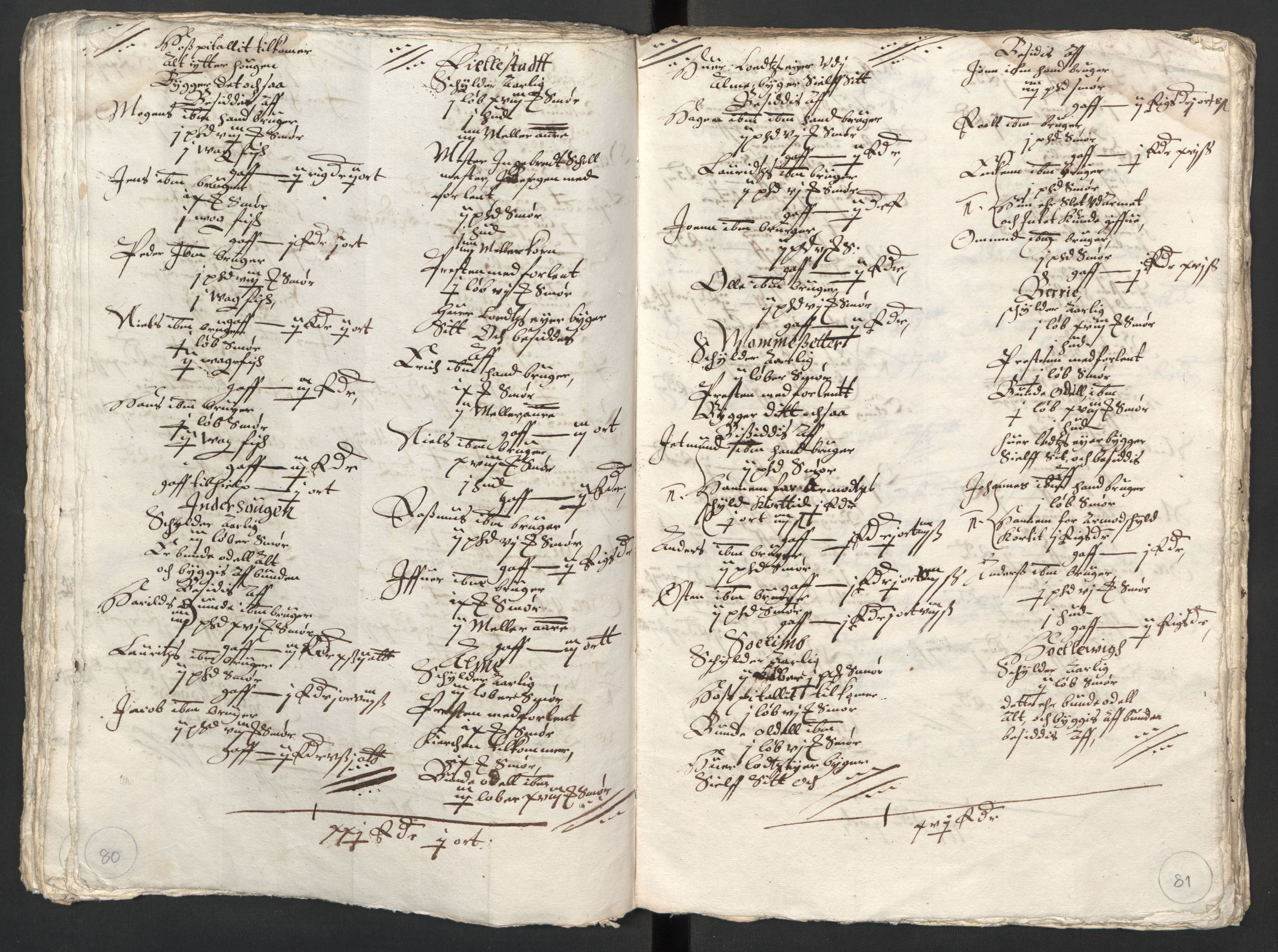 Rentekammeret inntil 1814, Reviderte regnskaper, Lensregnskaper, AV/RA-EA-5023/R/Rb/Rbt/L0105: Bergenhus len, 1646-1647