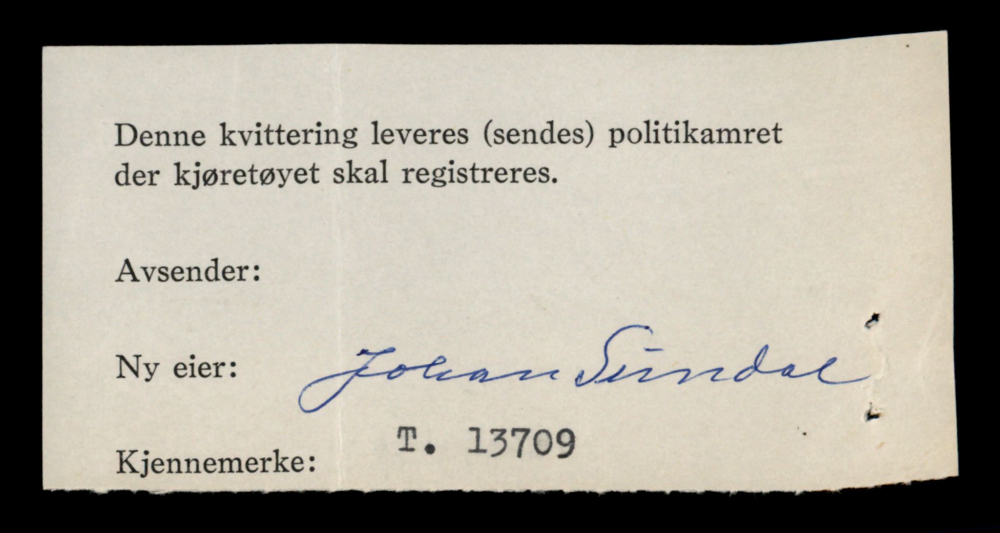 Møre og Romsdal vegkontor - Ålesund trafikkstasjon, AV/SAT-A-4099/F/Fe/L0040: Registreringskort for kjøretøy T 13531 - T 13709, 1927-1998, p. 3070