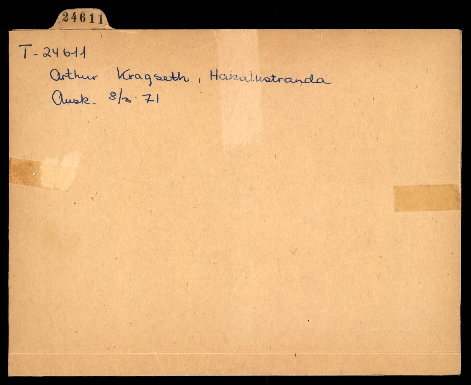 Møre og Romsdal vegkontor - Ålesund trafikkstasjon, AV/SAT-A-4099/F/Fe/L0067: Registreringskort for kjøretøy T 24611 - T 25169, 1927-1998, p. 1