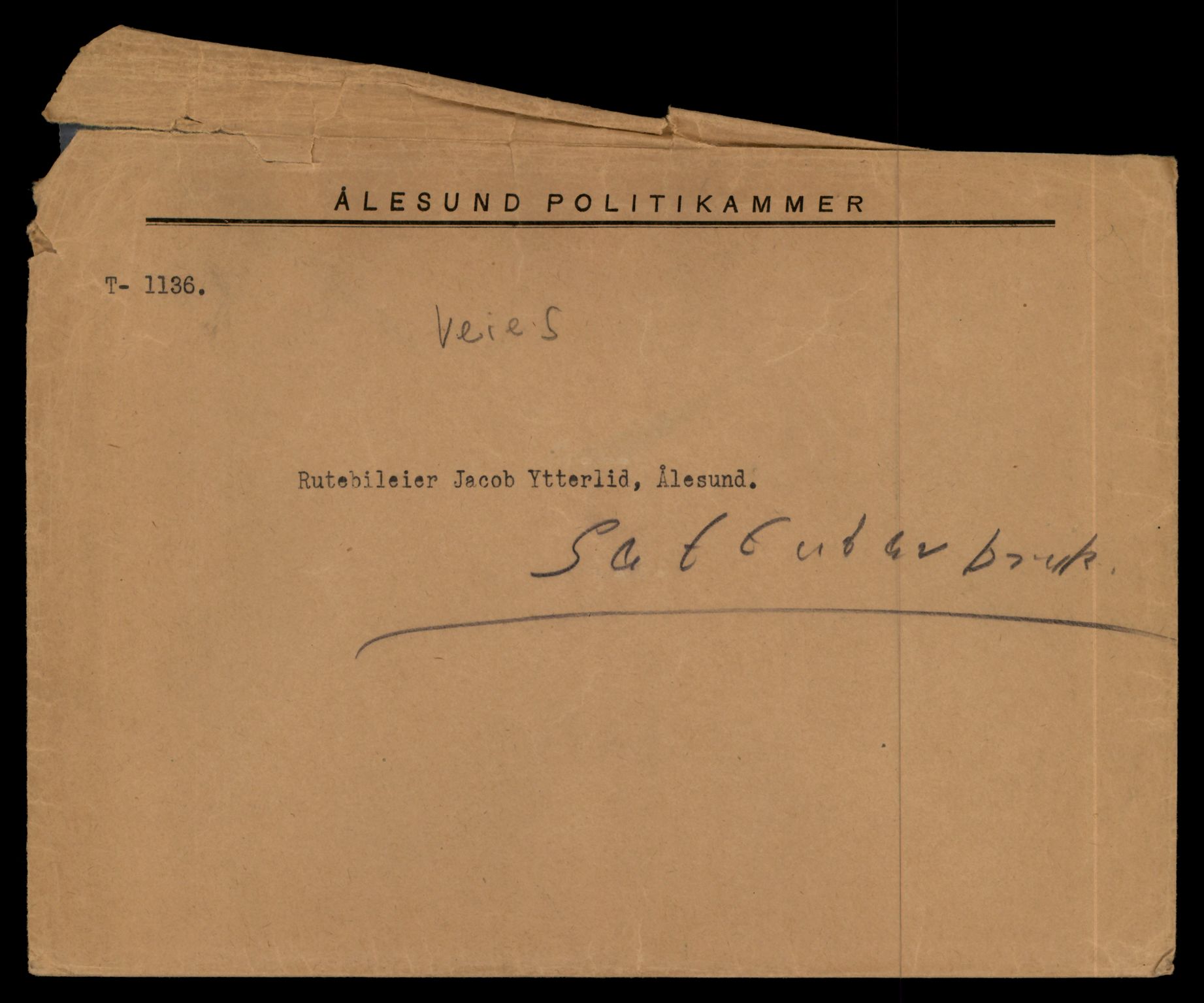 Møre og Romsdal vegkontor - Ålesund trafikkstasjon, AV/SAT-A-4099/F/Fe/L0010: Registreringskort for kjøretøy T 1050 - T 1169, 1927-1998, p. 2403