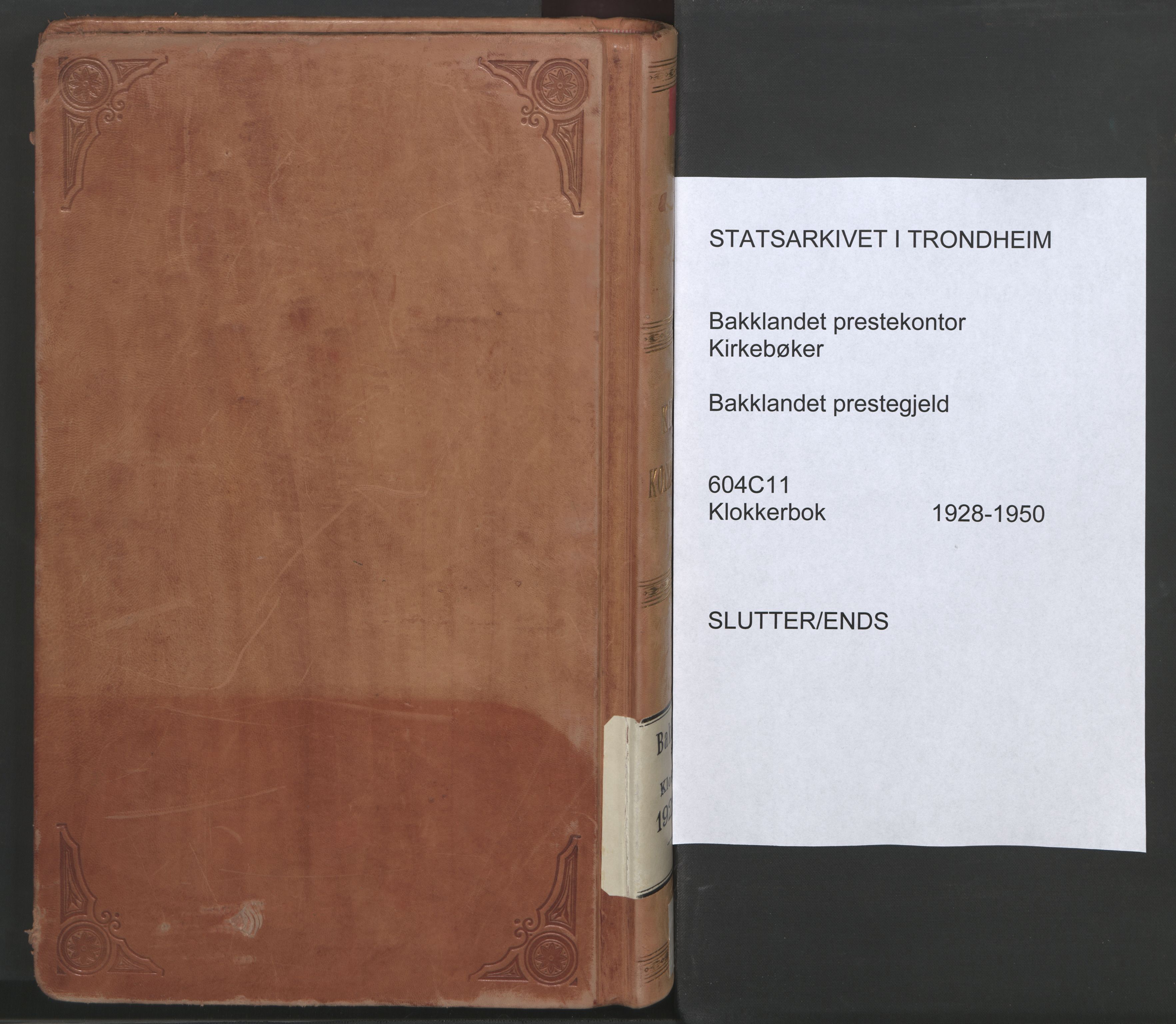Ministerialprotokoller, klokkerbøker og fødselsregistre - Sør-Trøndelag, SAT/A-1456/604/L0228: Parish register (copy) no. 604C11, 1928-1950