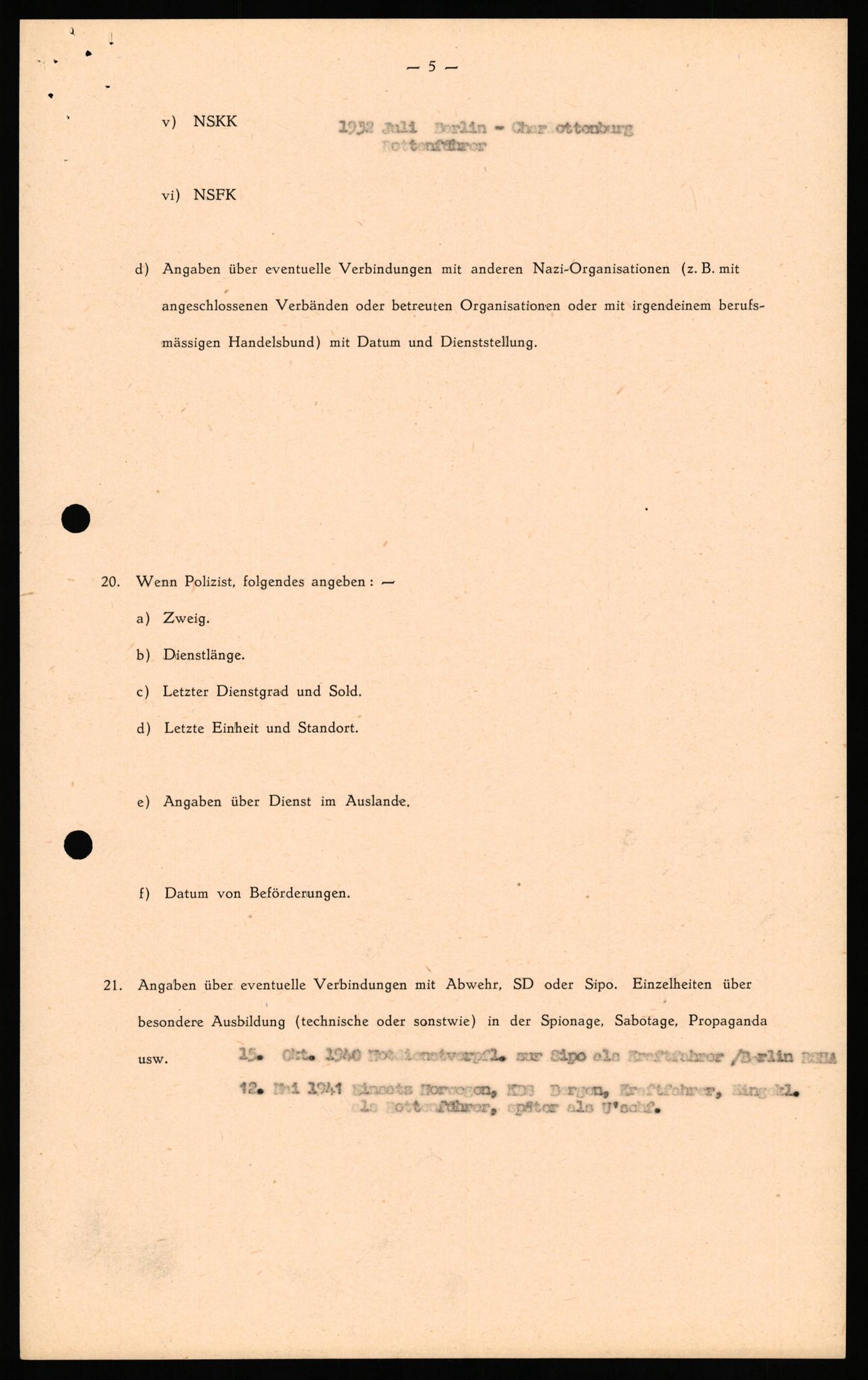 Forsvaret, Forsvarets overkommando II, AV/RA-RAFA-3915/D/Db/L0034: CI Questionaires. Tyske okkupasjonsstyrker i Norge. Tyskere., 1945-1946, p. 14