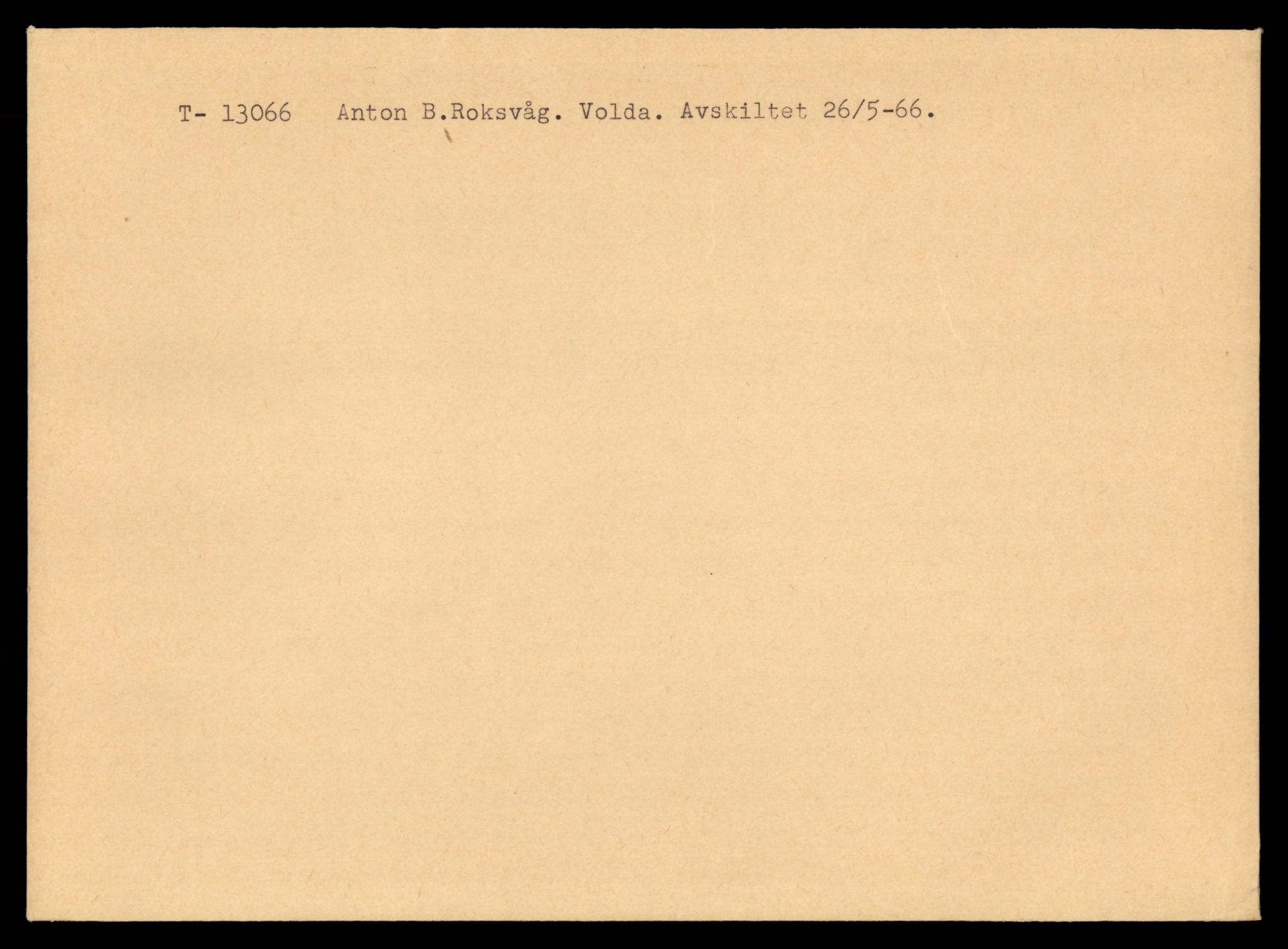 Møre og Romsdal vegkontor - Ålesund trafikkstasjon, AV/SAT-A-4099/F/Fe/L0037: Registreringskort for kjøretøy T 13031 - T 13179, 1927-1998, p. 689