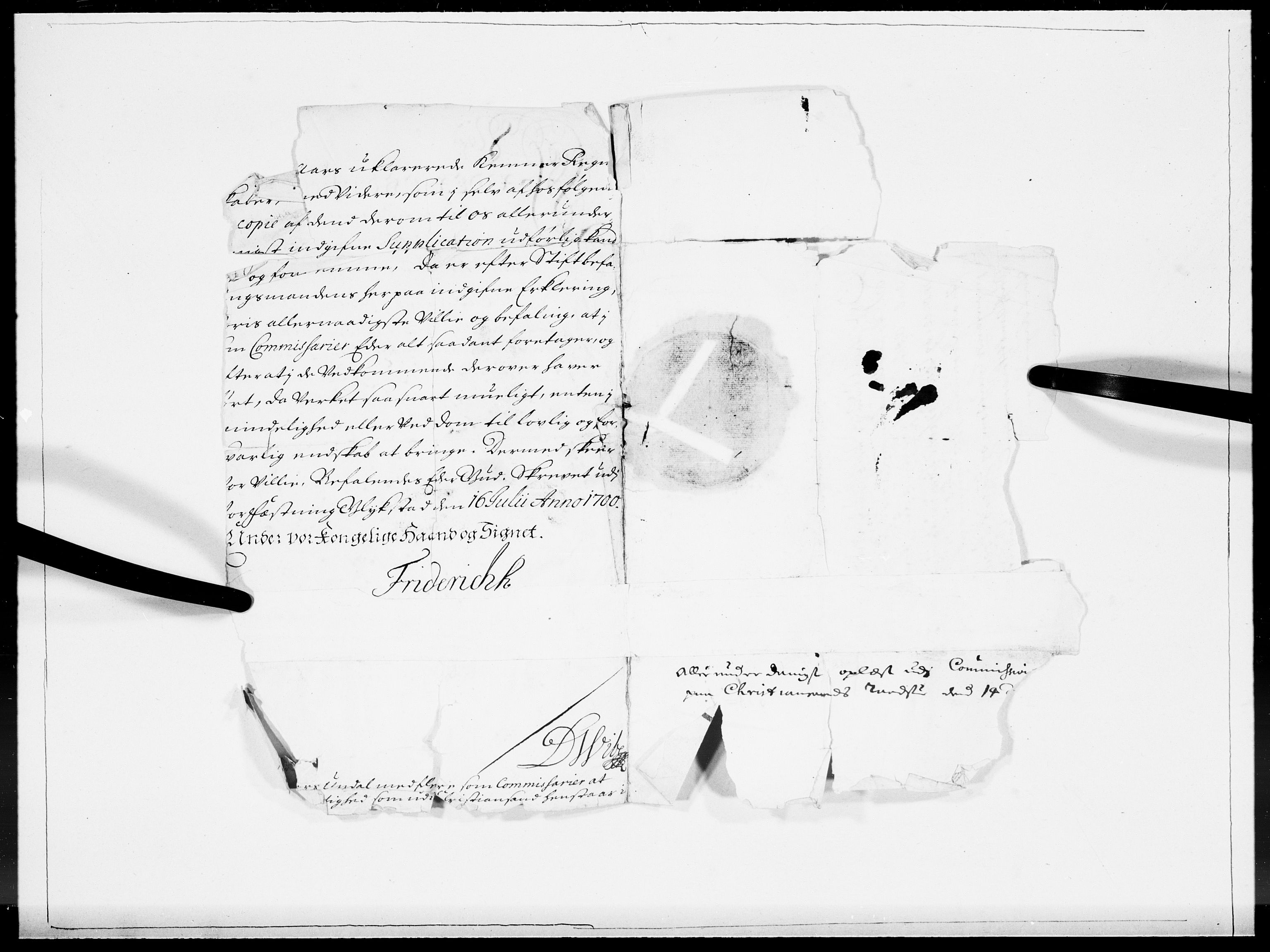 Danske Kanselli 1572-1799, AV/RA-EA-3023/F/Fc/Fcc/Fcca/L0056: Norske innlegg 1572-1799, Kommisjonssak, borgerskap mot magistrat, 1704, p. 12