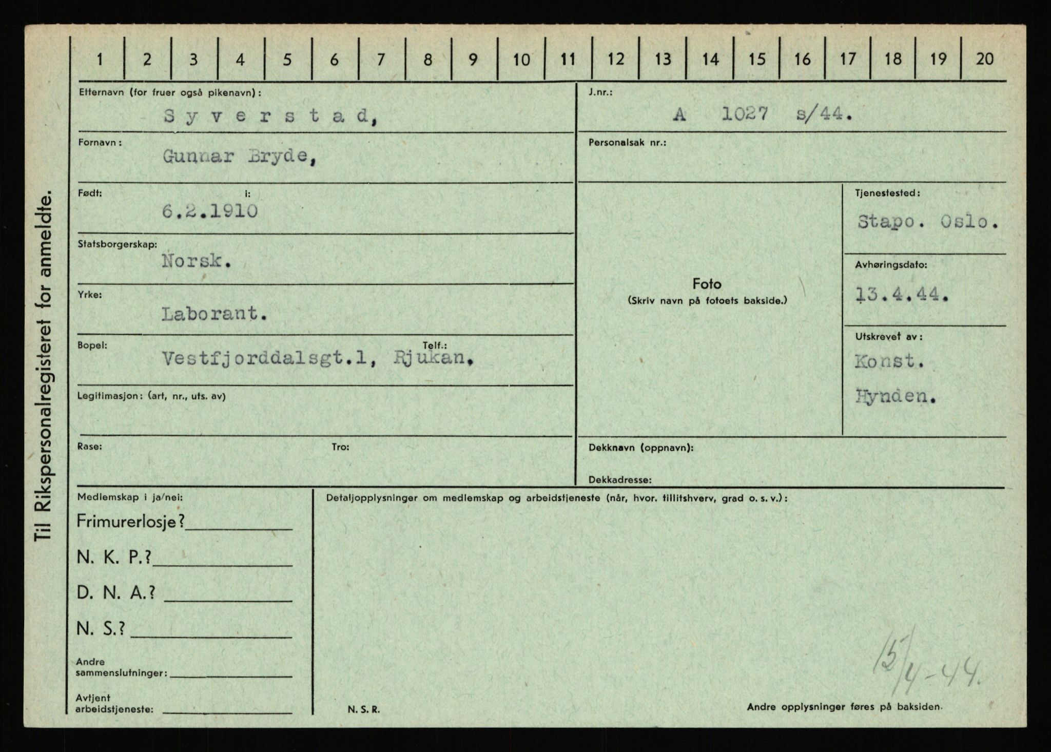 Statspolitiet - Hovedkontoret / Osloavdelingen, AV/RA-S-1329/C/Ca/L0015: Svea - Tøsse, 1943-1945, p. 883