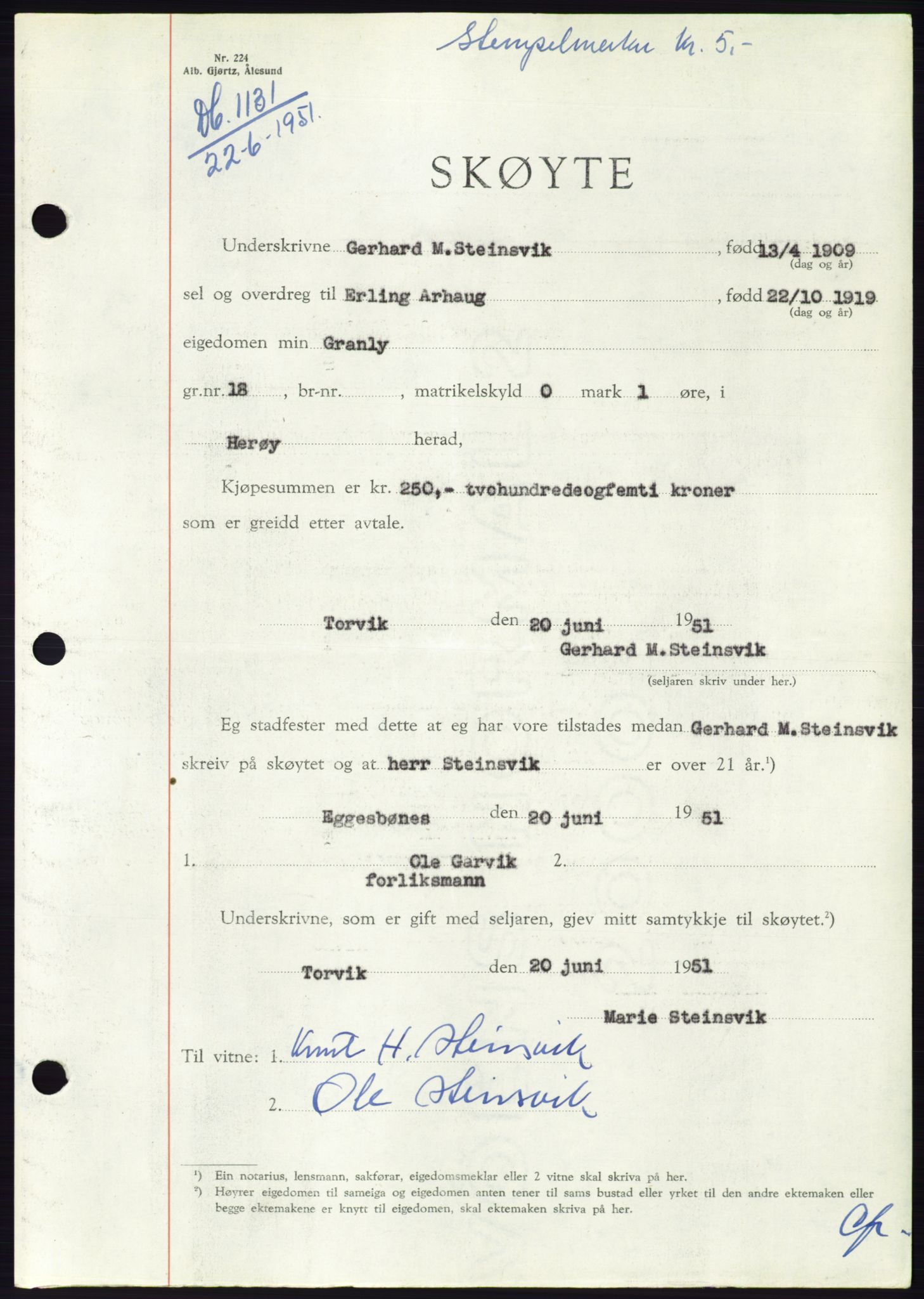 Søre Sunnmøre sorenskriveri, AV/SAT-A-4122/1/2/2C/L0089: Mortgage book no. 15A, 1951-1951, Diary no: : 1131/1951