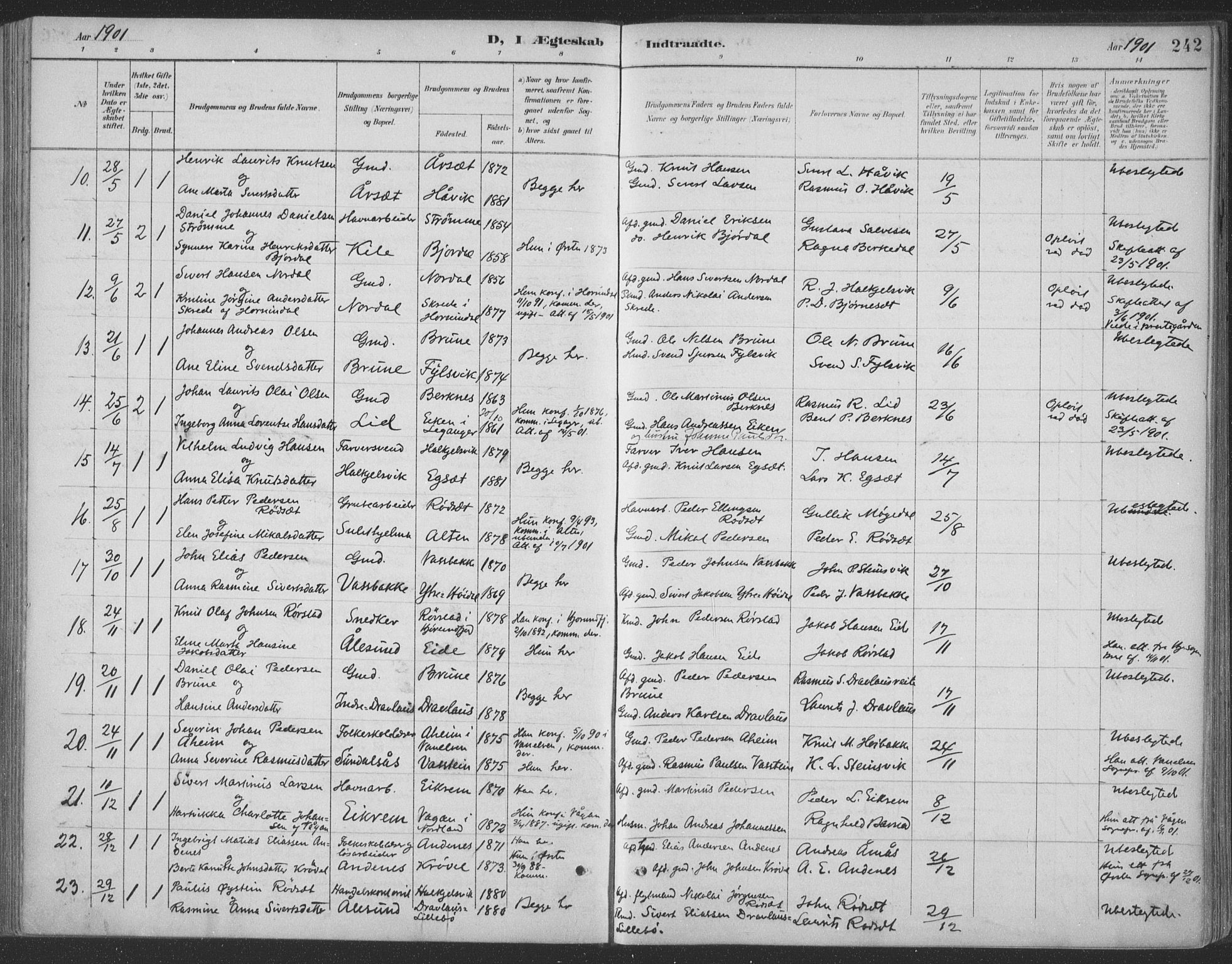 Ministerialprotokoller, klokkerbøker og fødselsregistre - Møre og Romsdal, AV/SAT-A-1454/511/L0142: Parish register (official) no. 511A09, 1891-1905, p. 242