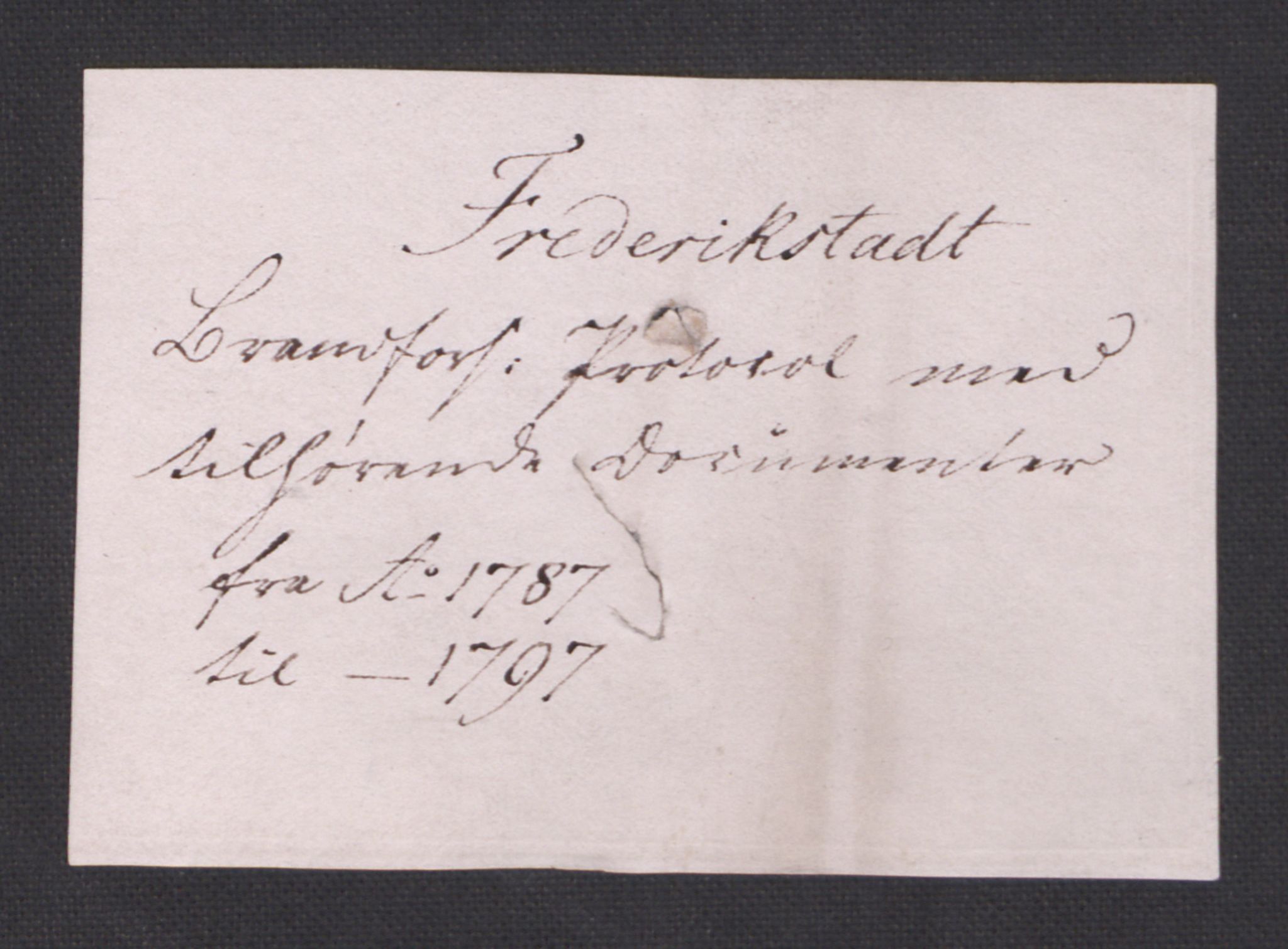 Kommersekollegiet, Brannforsikringskontoret 1767-1814, AV/RA-EA-5458/F/Fa/L0026/0002: Fredrikstad / Branntakstprotokoll, 1777