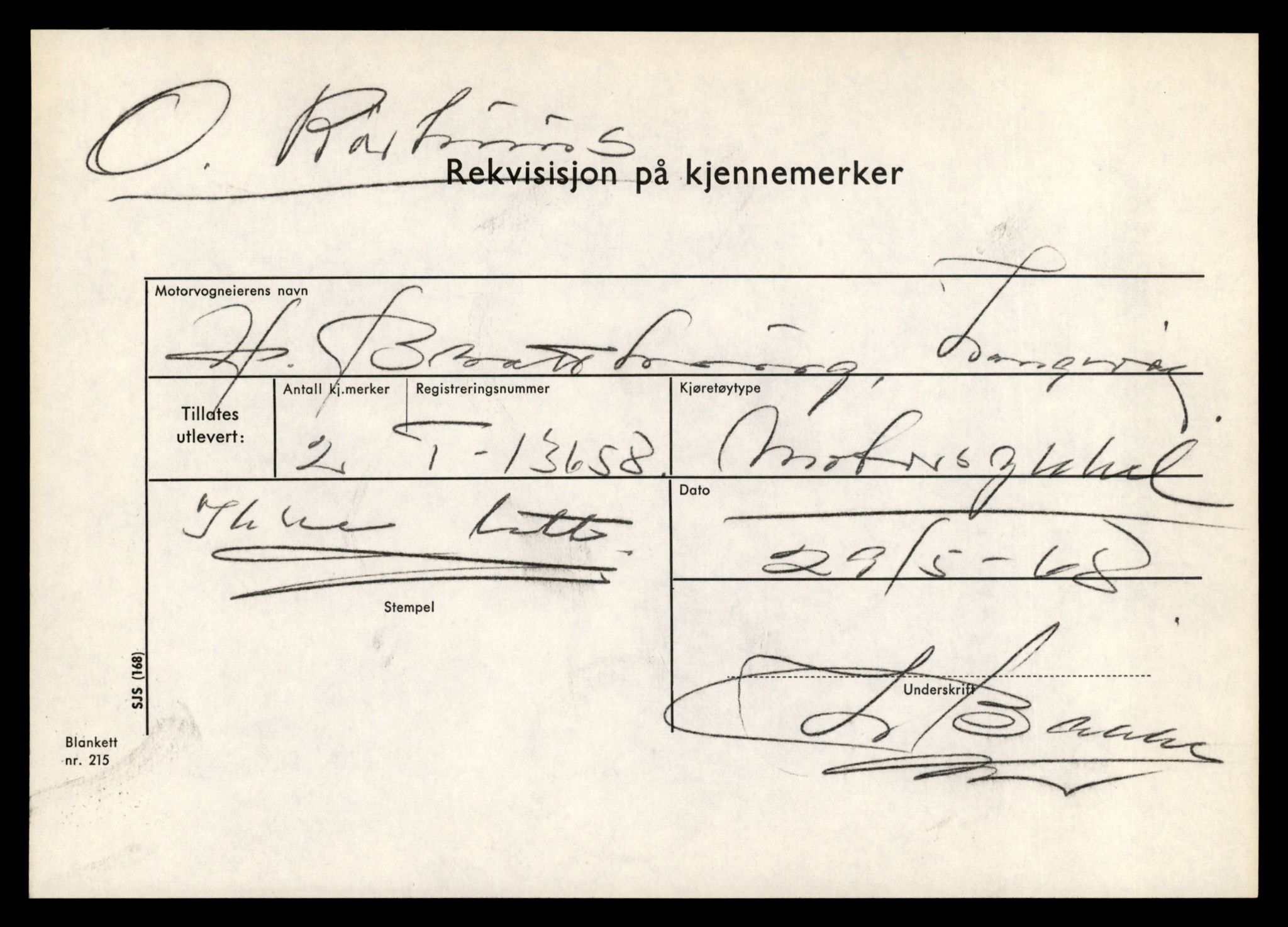 Møre og Romsdal vegkontor - Ålesund trafikkstasjon, AV/SAT-A-4099/F/Fe/L0040: Registreringskort for kjøretøy T 13531 - T 13709, 1927-1998, p. 2245
