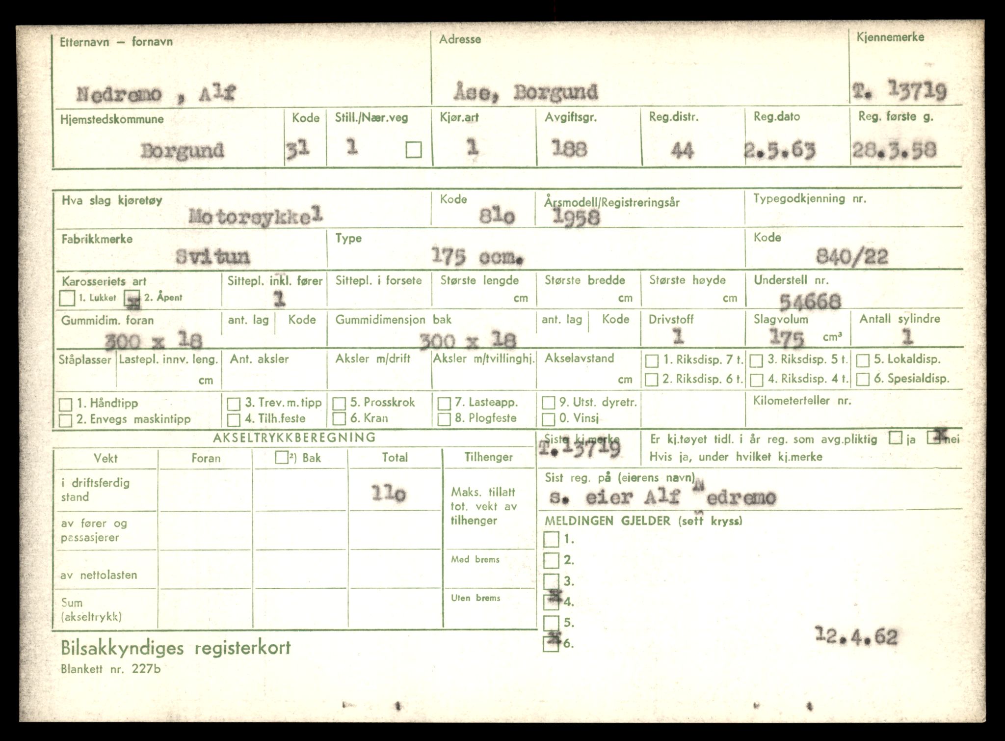 Møre og Romsdal vegkontor - Ålesund trafikkstasjon, AV/SAT-A-4099/F/Fe/L0041: Registreringskort for kjøretøy T 13710 - T 13905, 1927-1998, p. 201