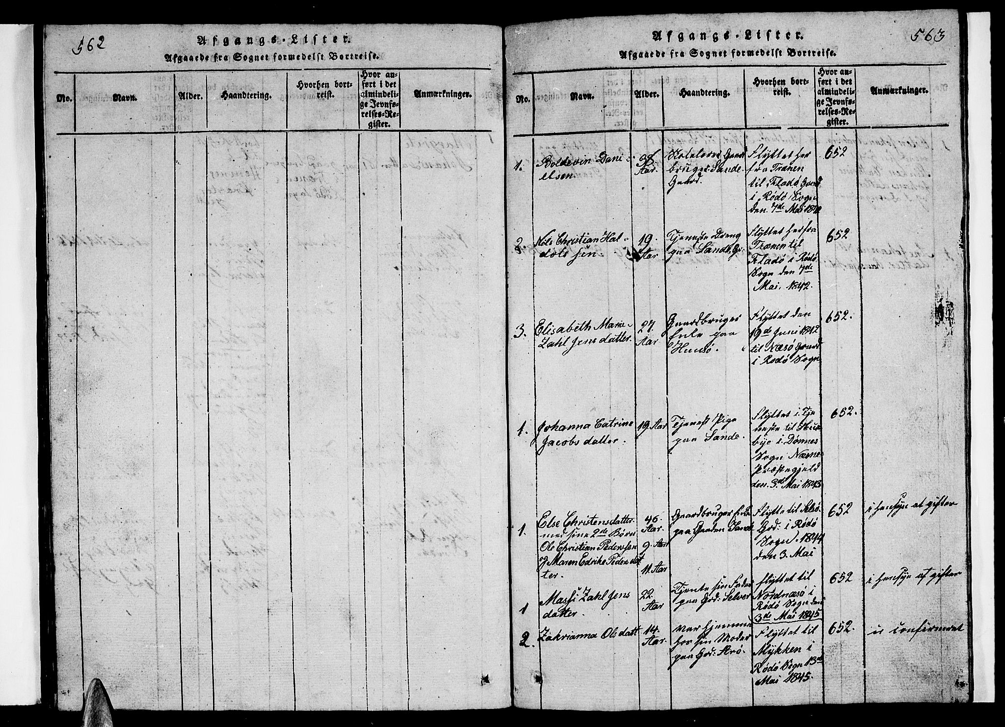 Ministerialprotokoller, klokkerbøker og fødselsregistre - Nordland, SAT/A-1459/840/L0581: Parish register (copy) no. 840C01, 1820-1873, p. 562-563