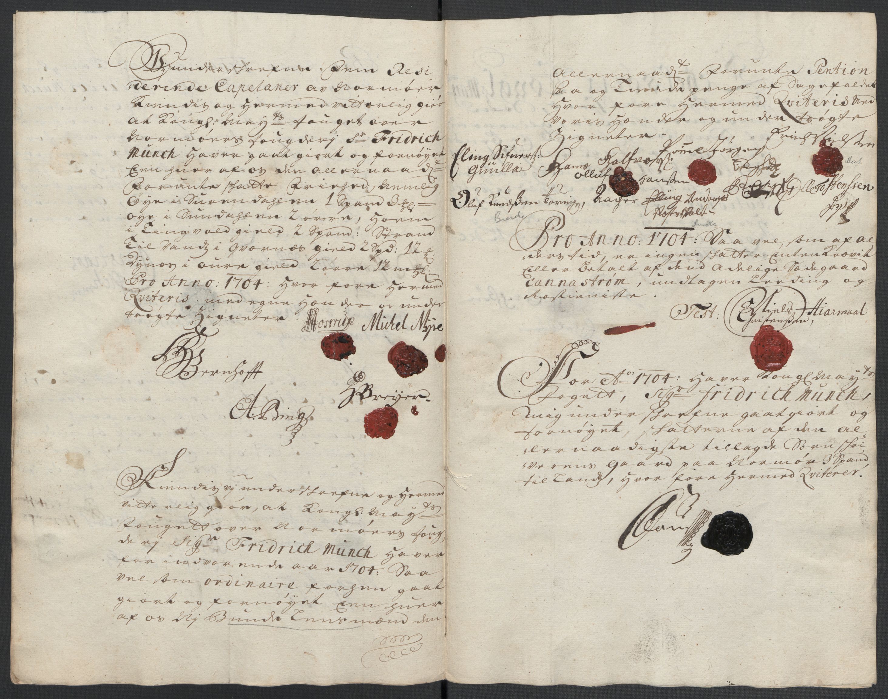 Rentekammeret inntil 1814, Reviderte regnskaper, Fogderegnskap, RA/EA-4092/R56/L3740: Fogderegnskap Nordmøre, 1703-1704, p. 329